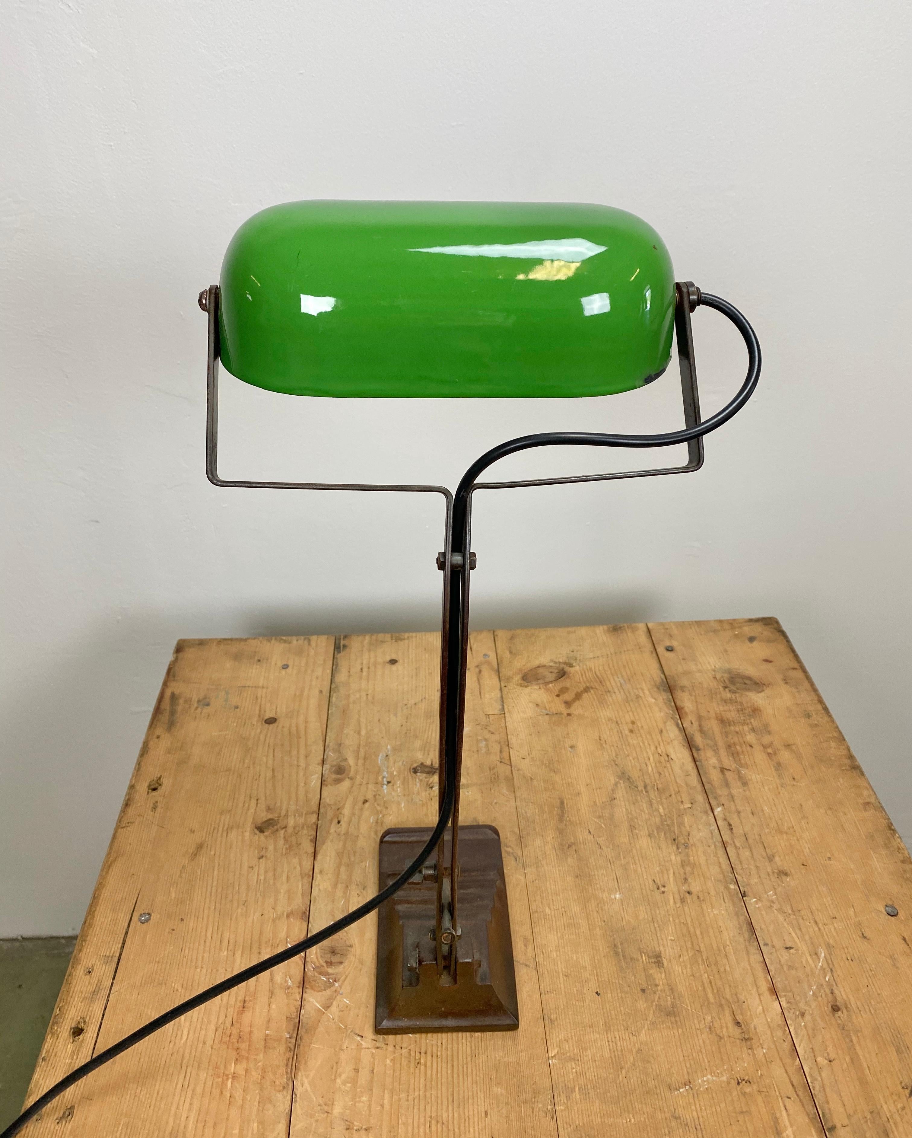 Cast Green Enamel Bank Lamp, 1930s