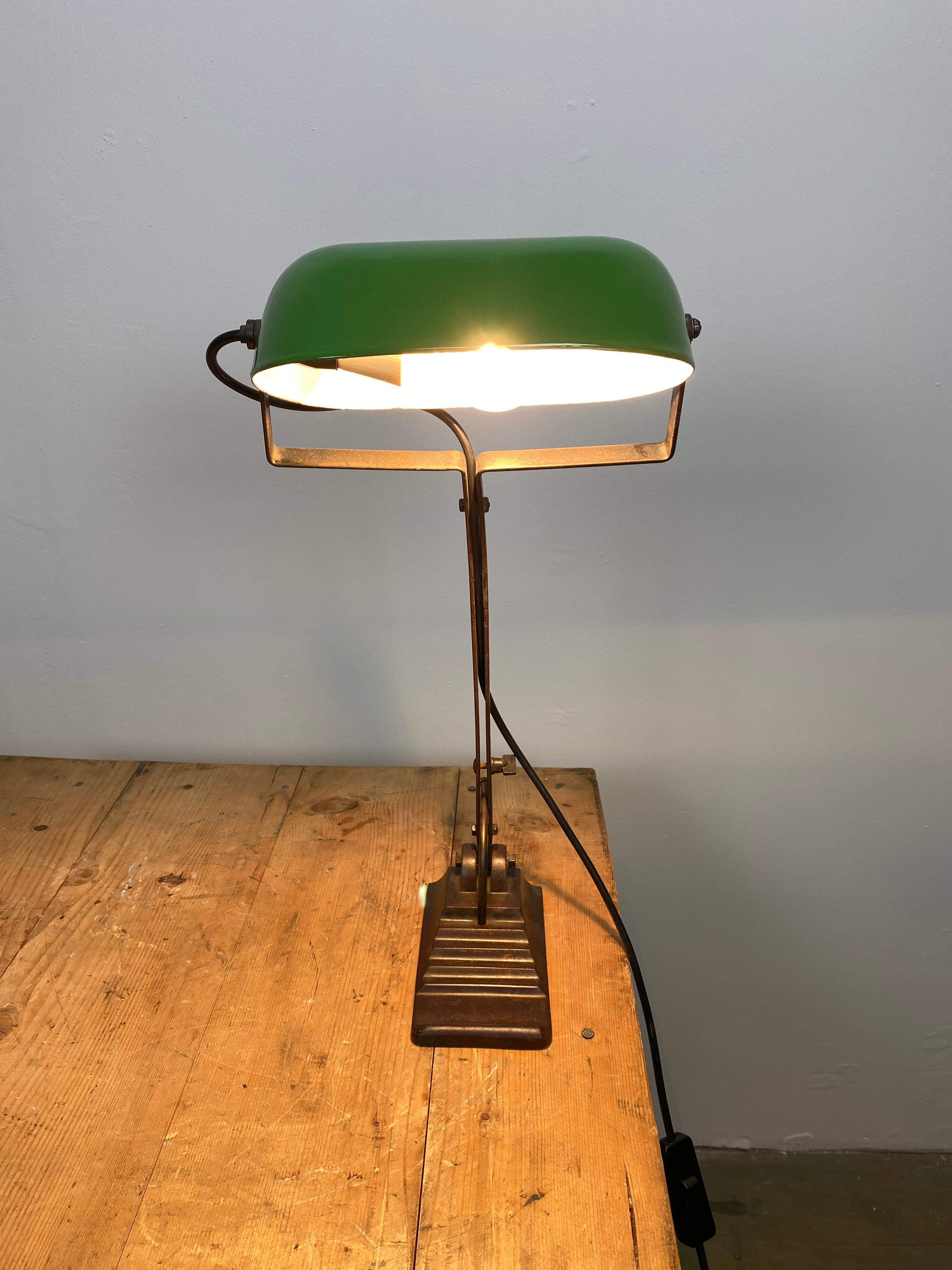 Iron Green Enamel Bank Lamp, 1930s