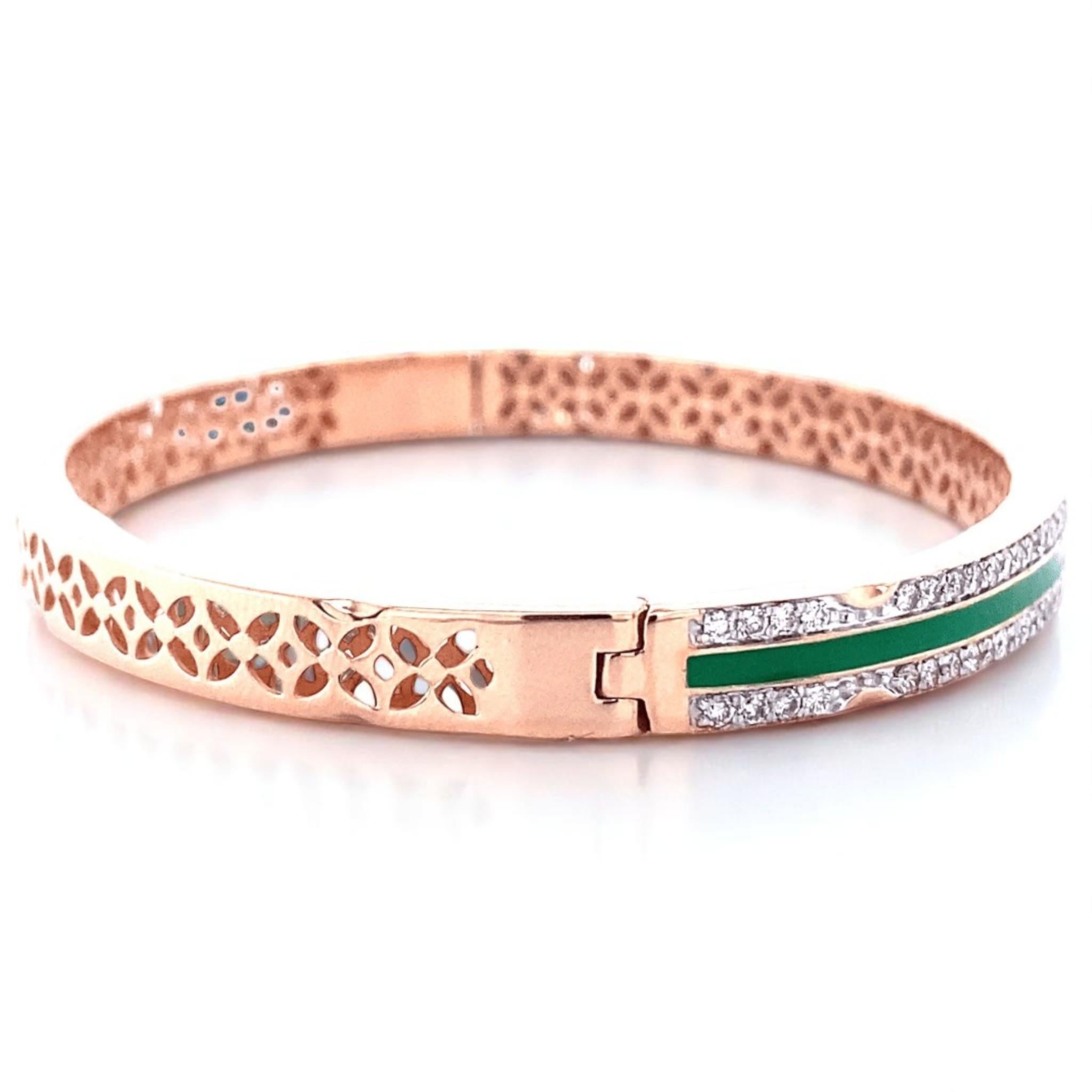 Round Cut Green Enamel Diamond Bangle Bracelet in 14K Solid Gold (Certified) For Sale