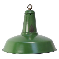 Grüne Emaille Französisch Vintage Industrial Pendelleuchten