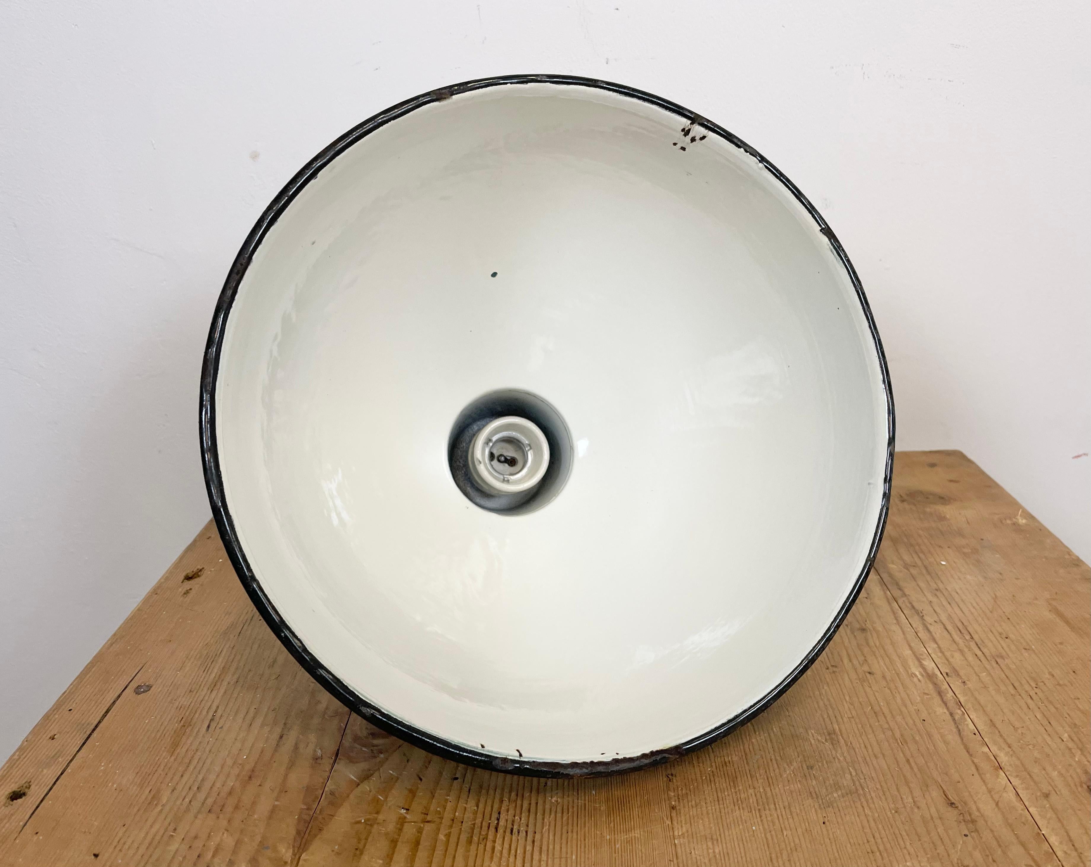 Green Enamel Industrial Pendant Lamp, 1960s 4
