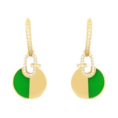 Pendientes Geométricos Colgantes con Diamante Redondo y Esmalte Verde Oro Amarillo de 14 K
