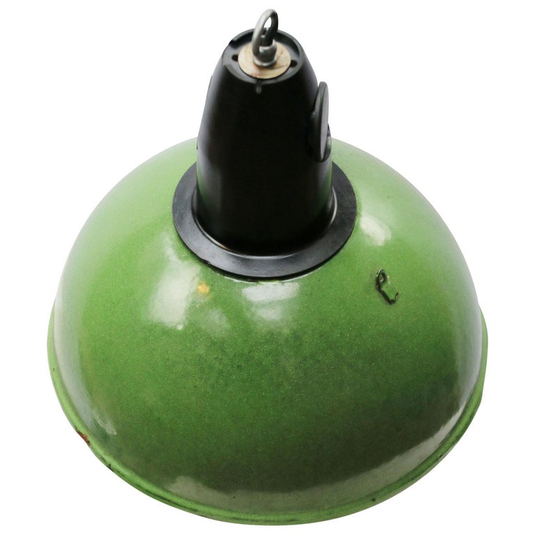 Rare industrial lamp made of green enamel with Bakelite top. white interior

Weight: 1.50 kg / 3.3 lb

Priced per individual item. All lamps have been made suitable by international standards for incandescent light bulbs, energy-efficient and