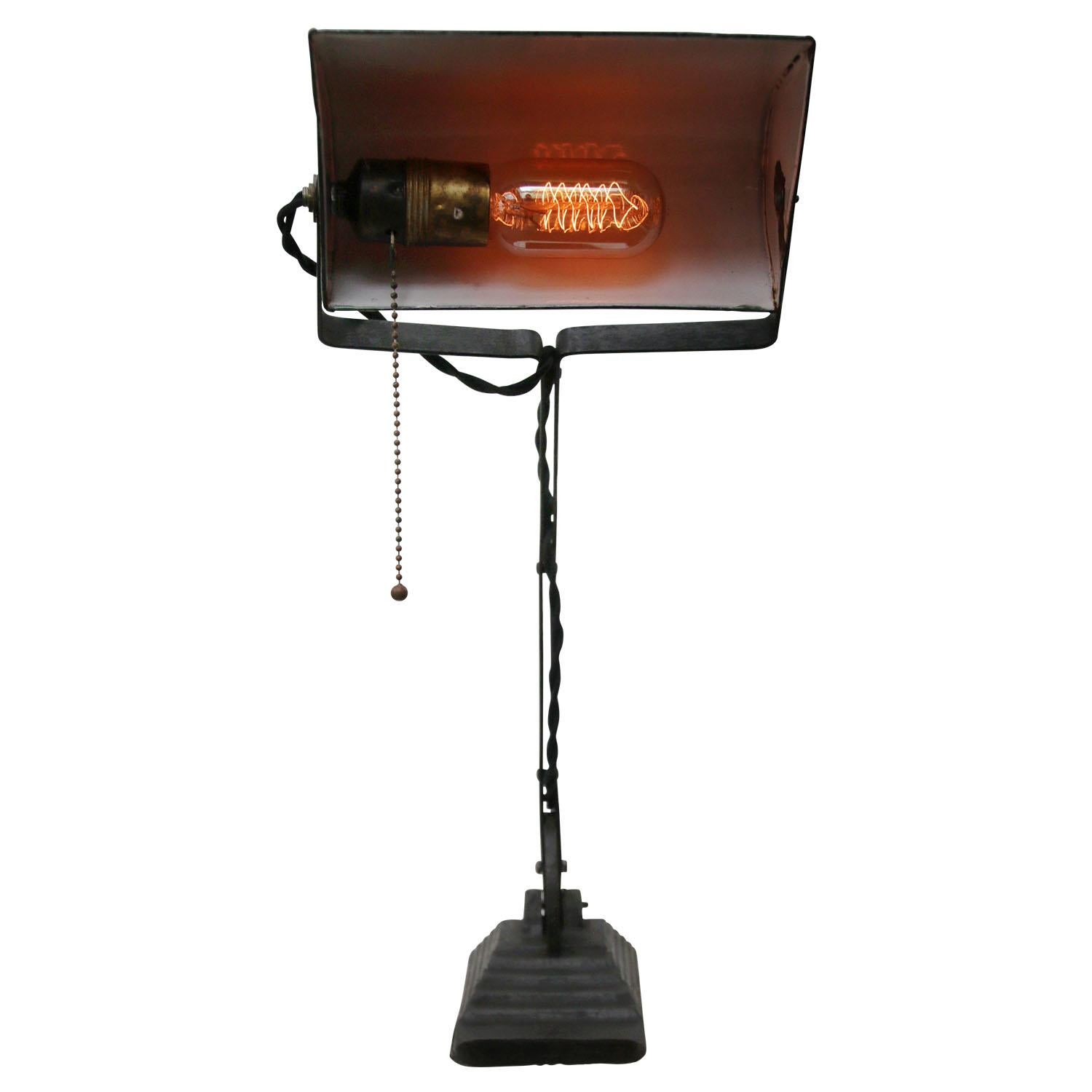 Cast Green Enamel Vintage Industrial Banker Light Table Desk Lights For Sale