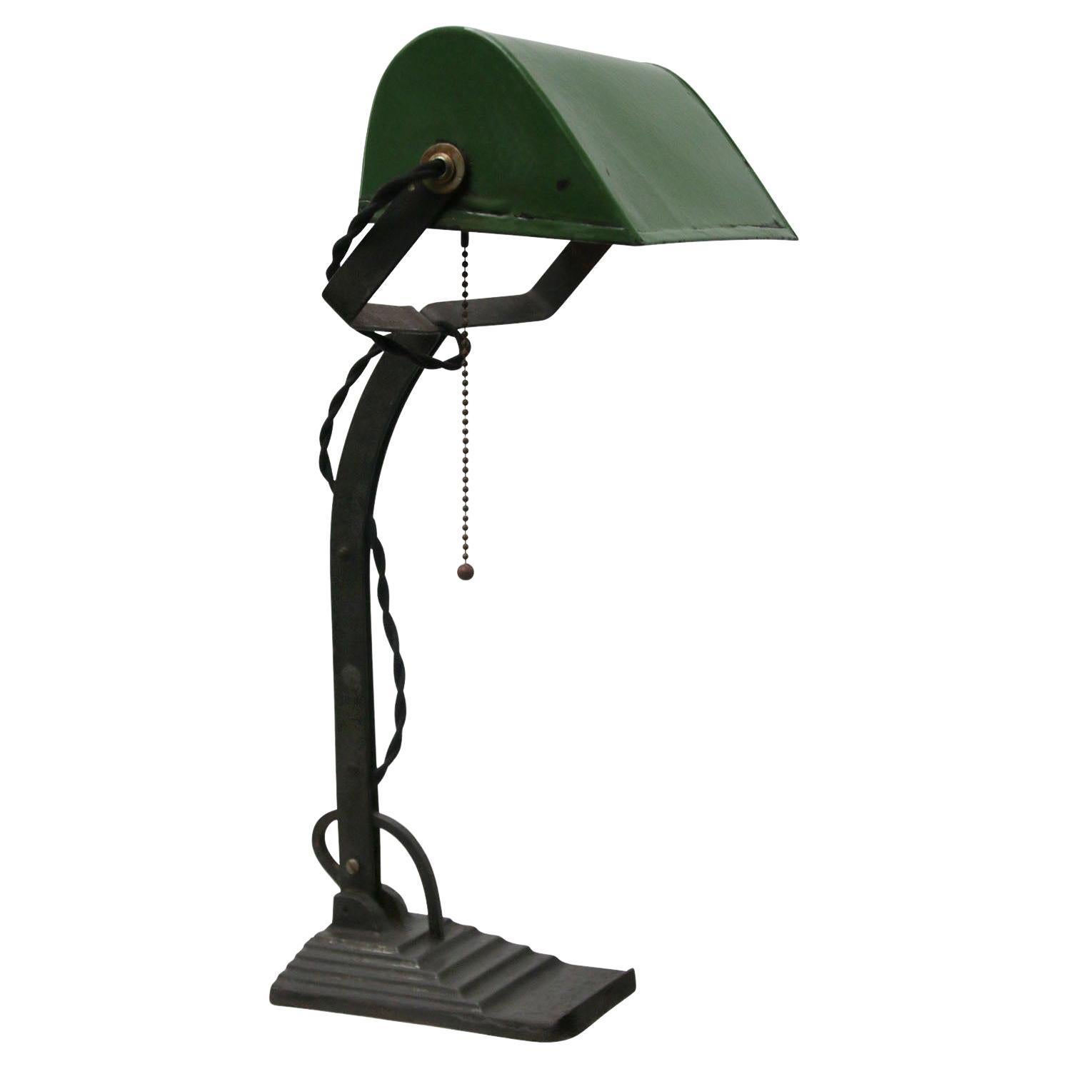 Lampe de bureau de banquier industrielle vintage en émail vert