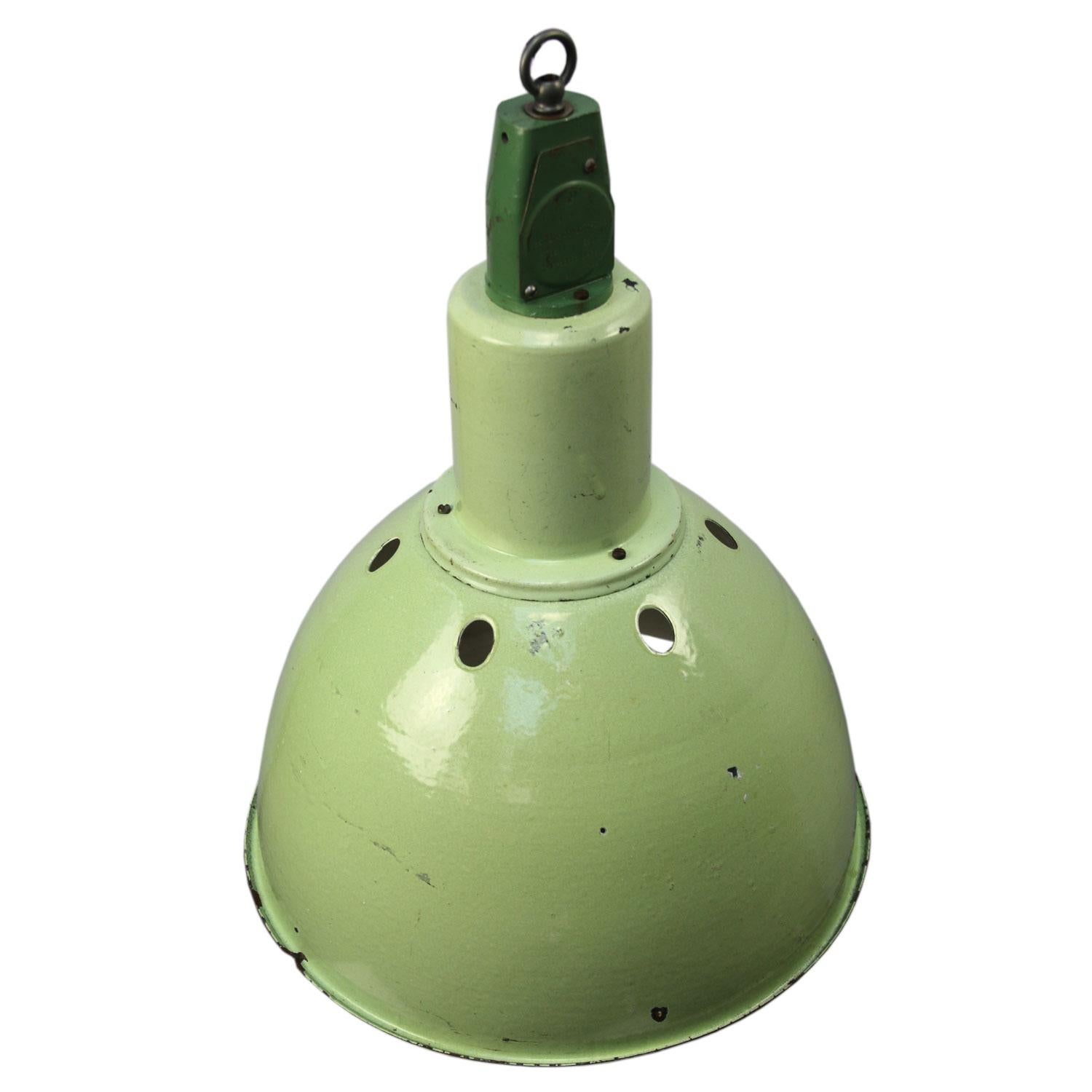 Enamel Industrial pendant
Light green enamel shade, white inside.
Dark green cast aluminium top

Weight: 2.70 kg / 6 lb

Priced per individual item. All lamps have been made suitable by international standards for incandescent light bulbs,
