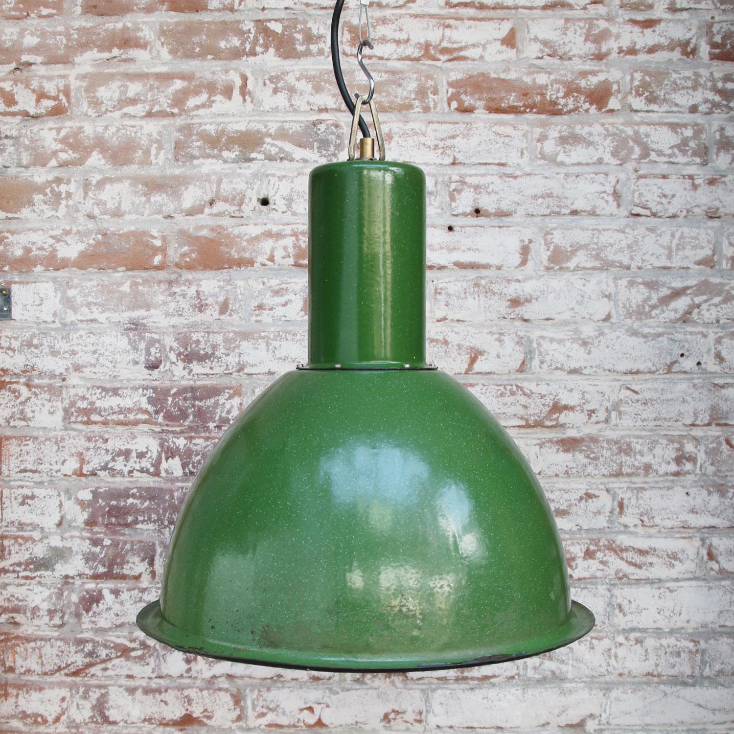 Green Enamel Vintage Industrial Pendant Lights In Good Condition In Amsterdam, NL