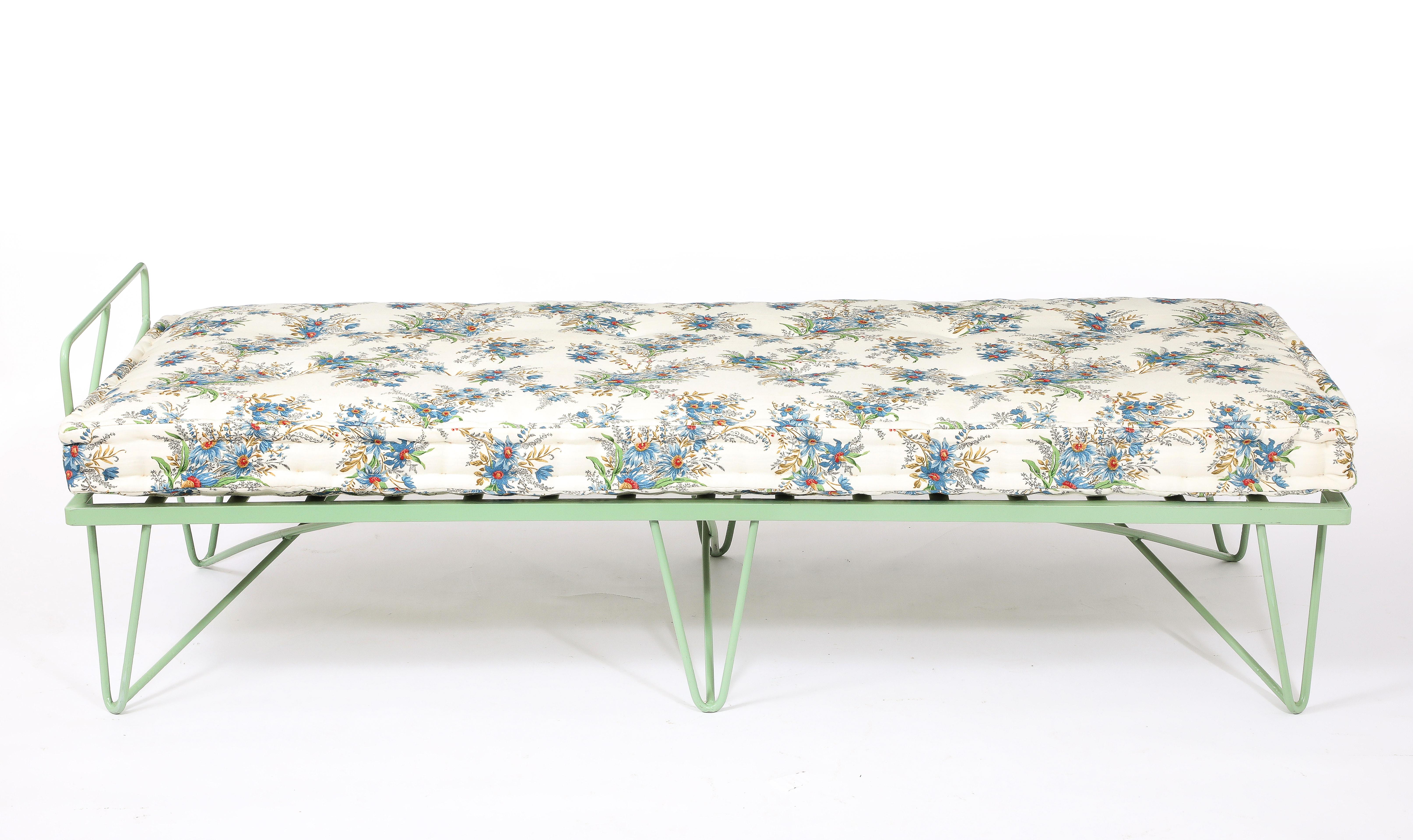 Green Enameled Daybed, France 1950's For Sale 3