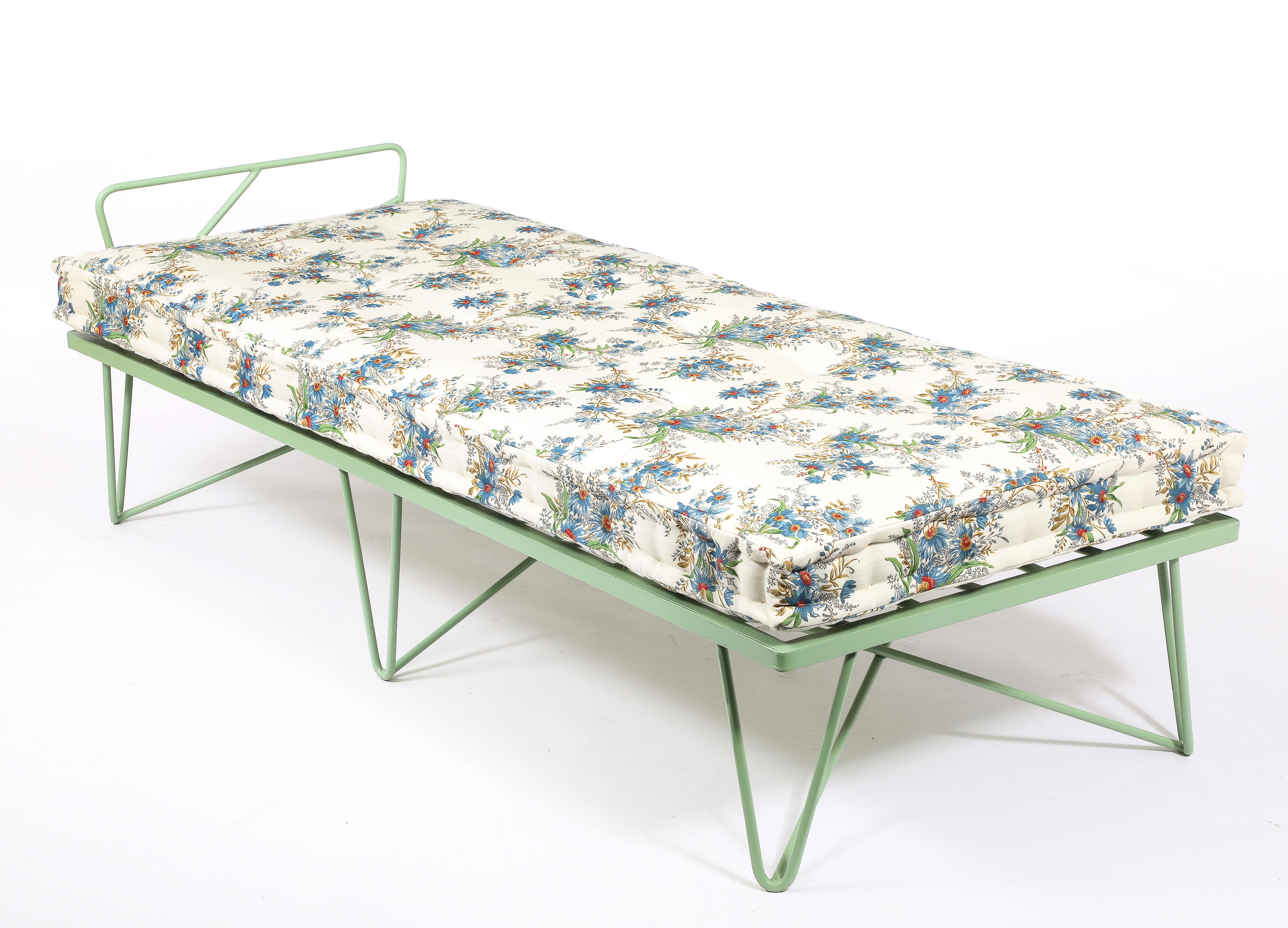 Green Enameled Daybed, France 1950's For Sale 1