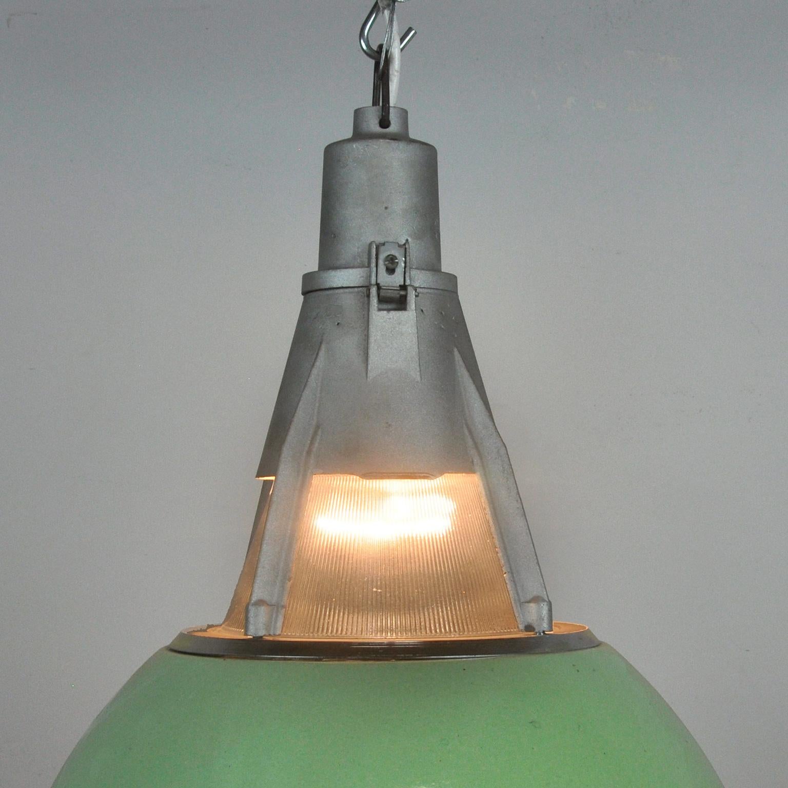 Mid-20th Century Green Enameled Industrial Pendant Light, 1950s For Sale