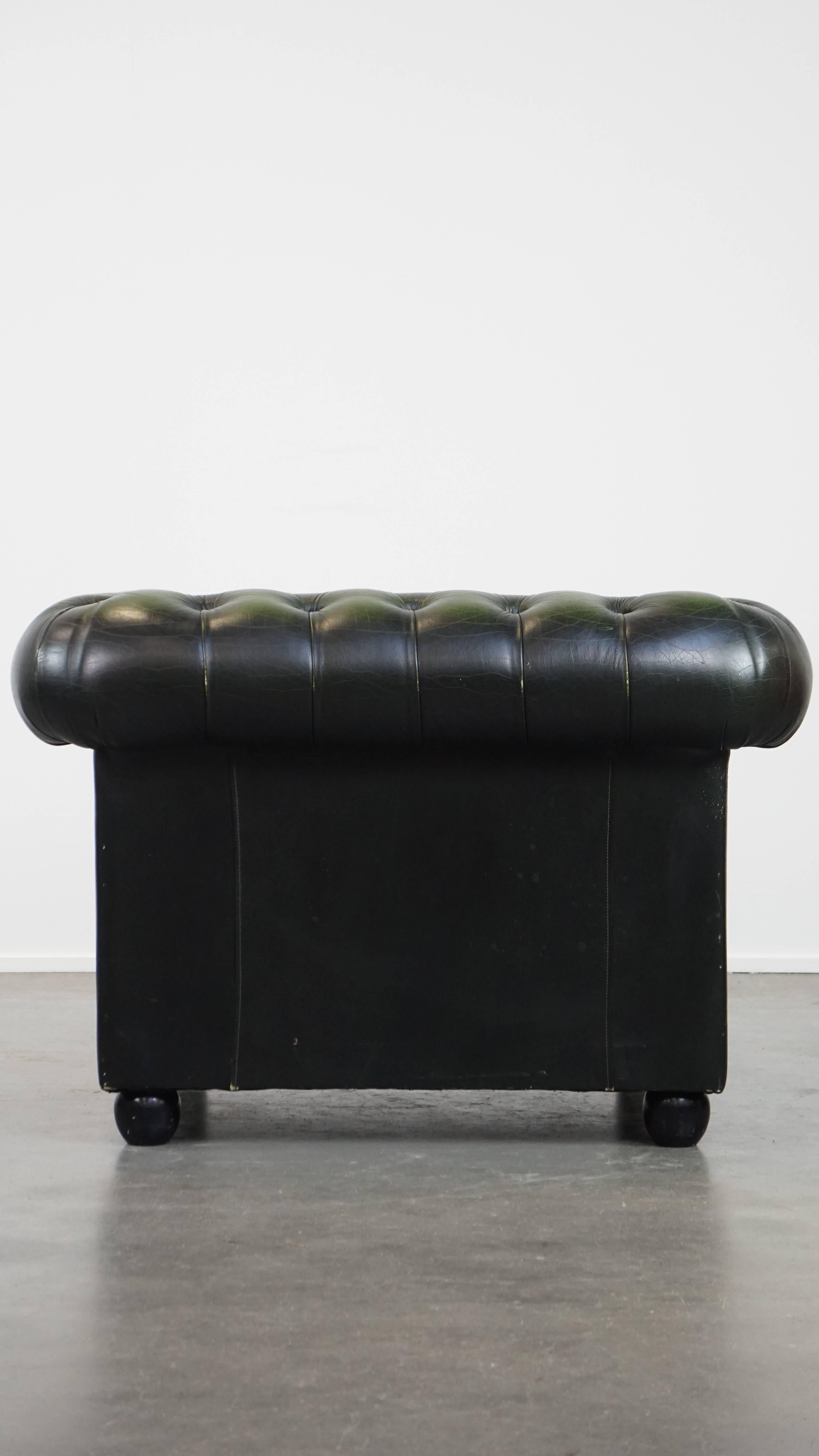 Green English Chesterfield Club Armchair with Beautiful Patina and Vintage Look In Fair Condition For Sale In Harderwijk, NL
