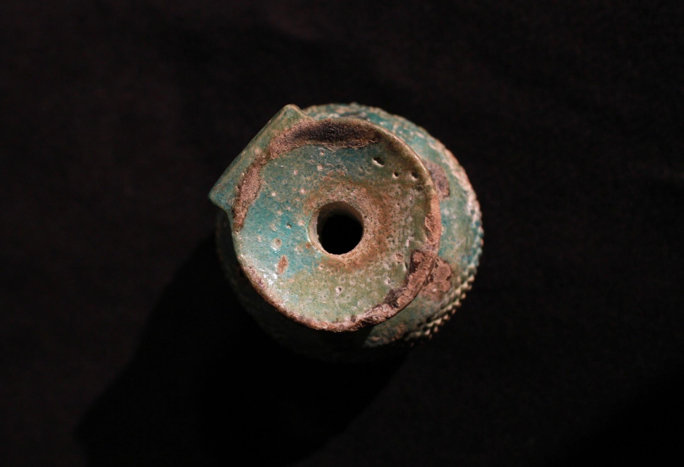 Green Faience Aryballos, Rhodes, 575-550 BC In Good Condition For Sale In Paris, FR