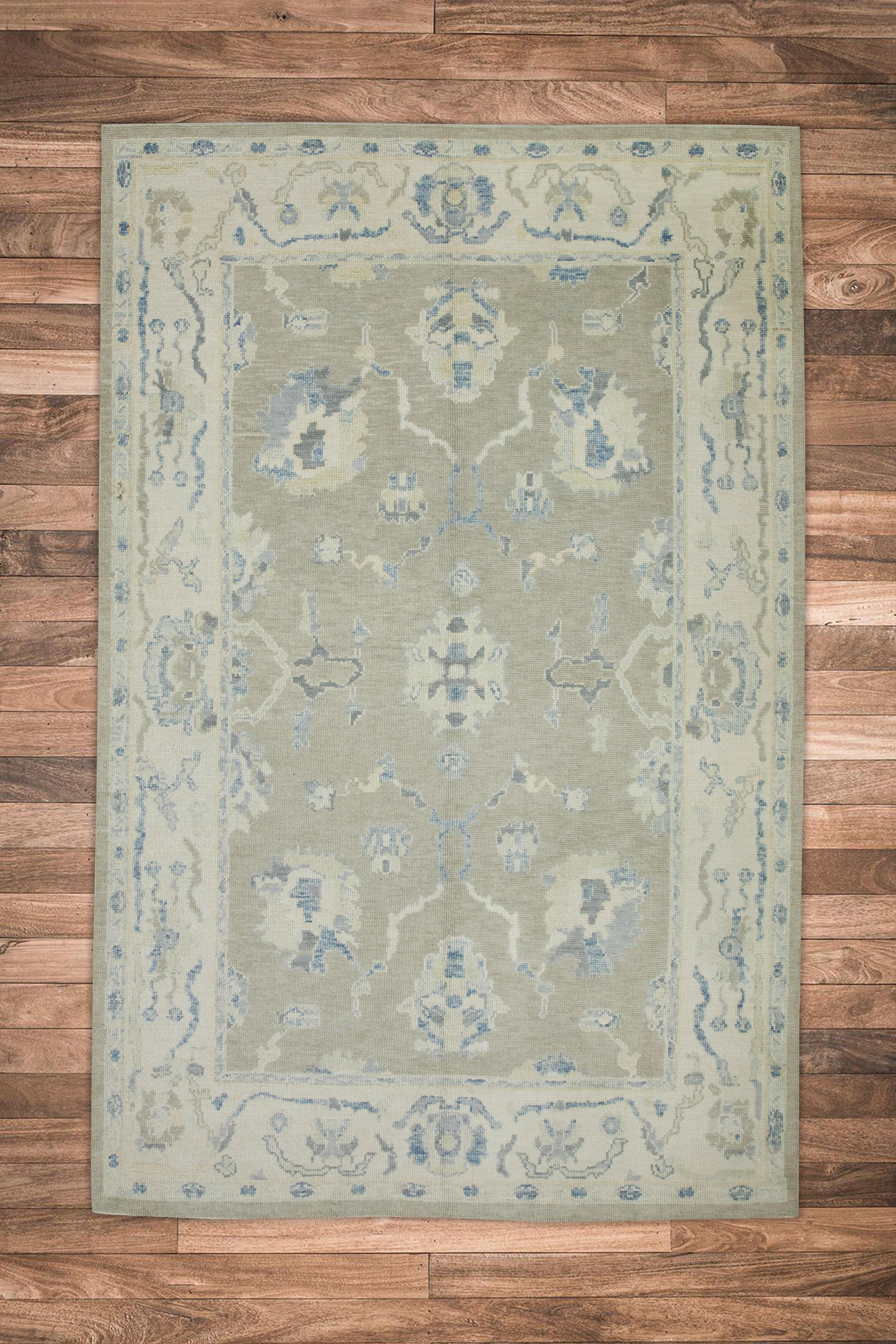Grüner handgewebter türkischer Oushak-Teppich aus Wolle mit Blumenmuster 5'7
