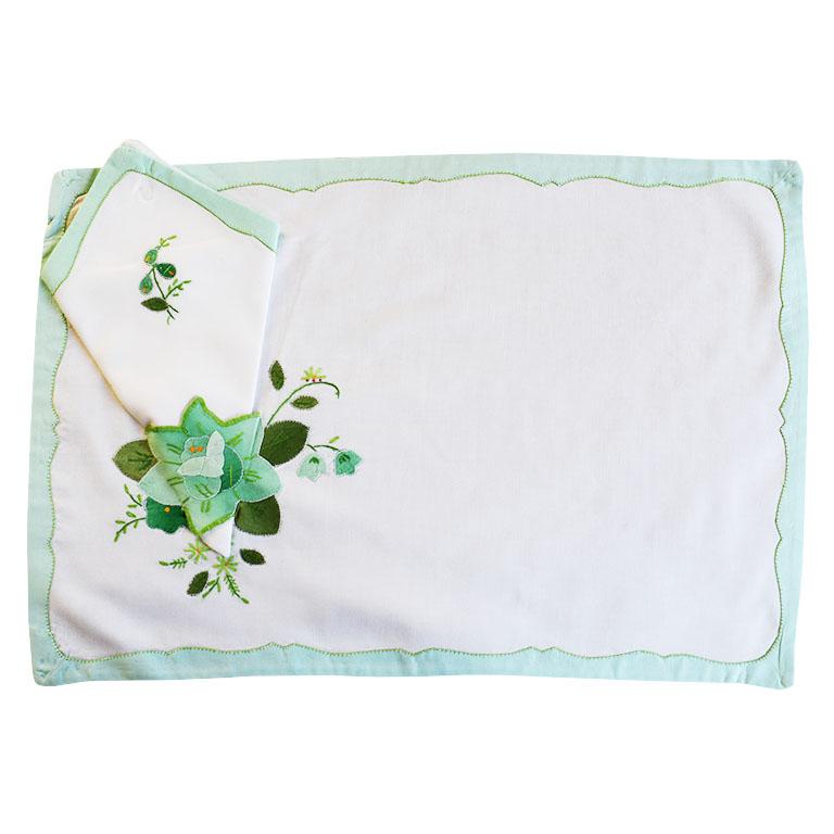Mid-Century Modern Set de tapis de table et serviettes en tissu à fleurs vertes, lot de 4 en vente