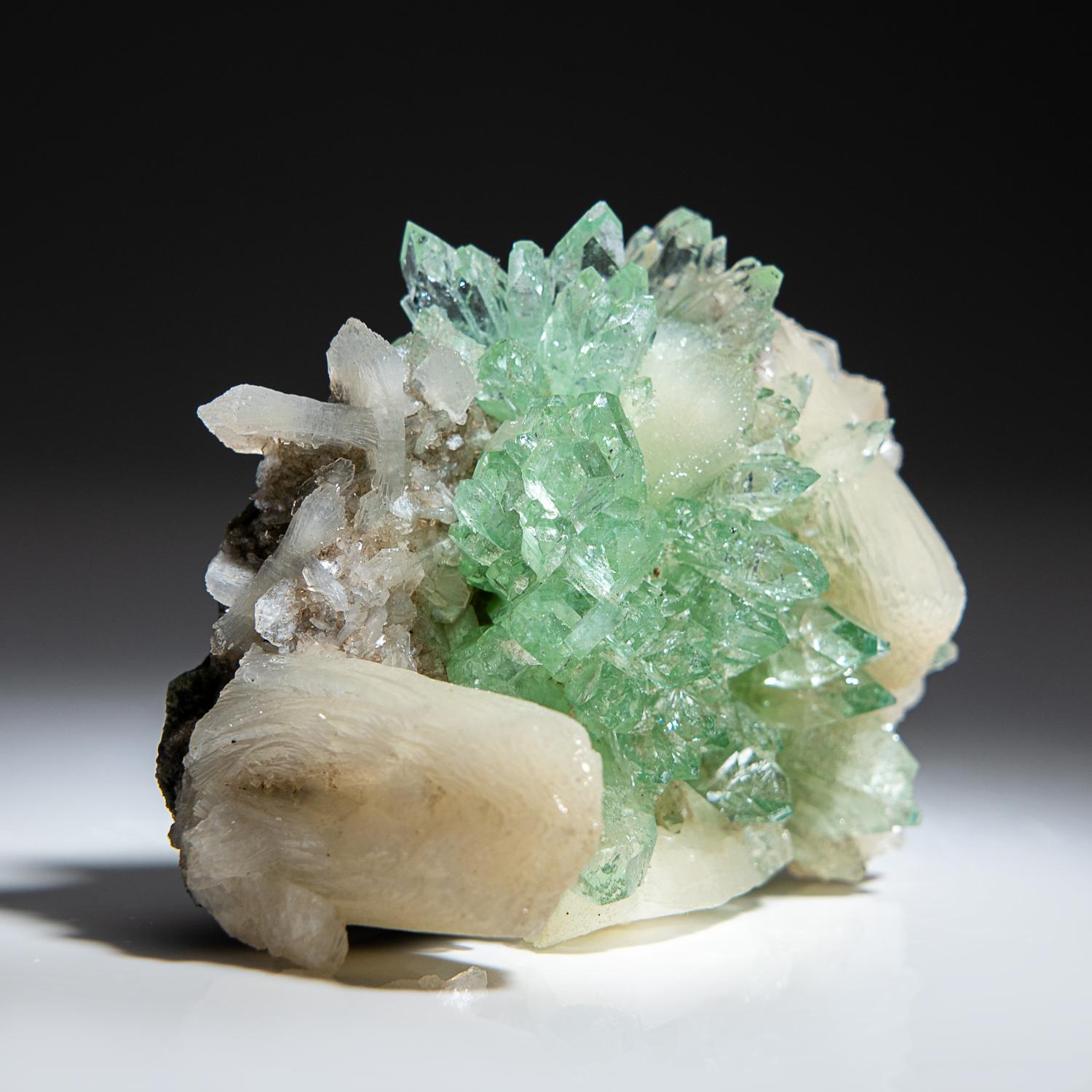 Natural Genuine Green Fluorapophyllite Mineral From India In Excellent Condition For Sale In New York, NY
