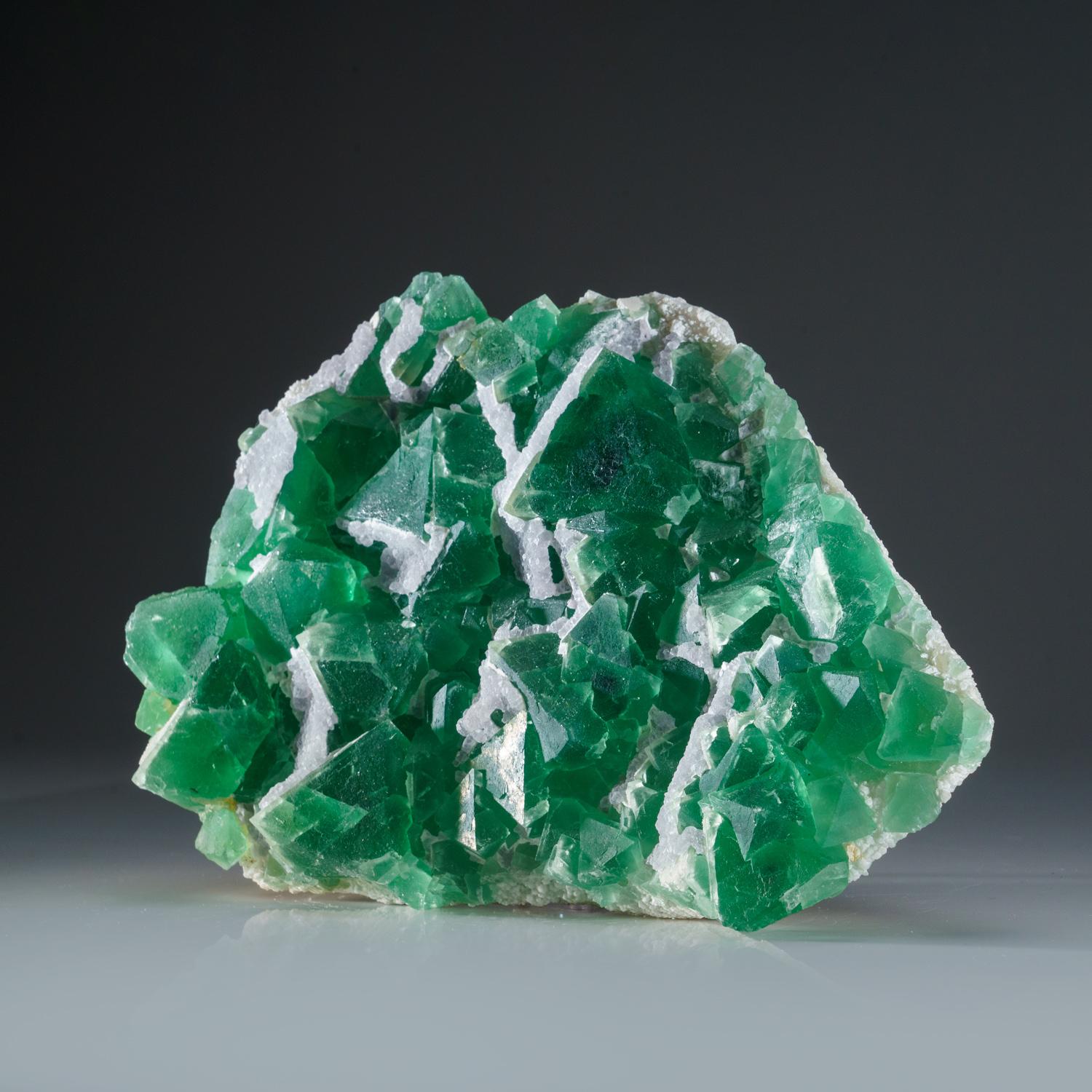 Green Fluorite and Calcite from Shanhua Pu Mine, Hunan Province, China In New Condition For Sale In New York, NY