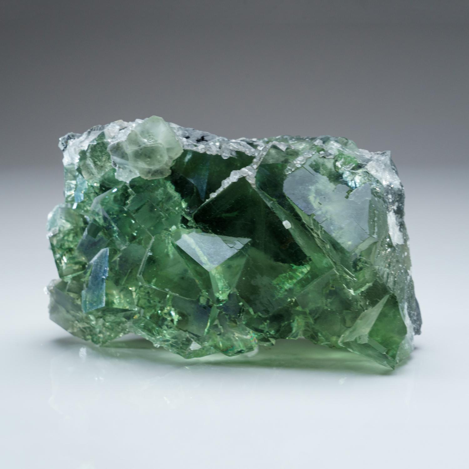 Green Fluorite and Calcite from Shanhua Pu Mine, Hunan Province, China In New Condition For Sale In New York, NY
