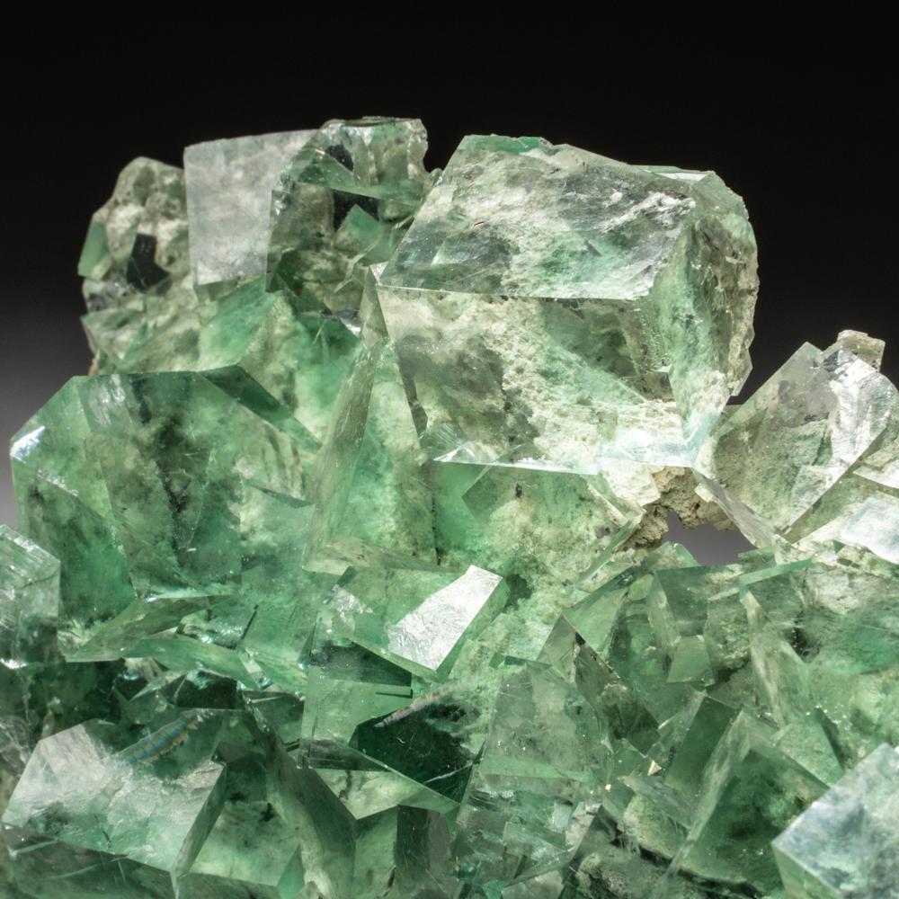18th Century and Earlier Green Fluorite Cluster From Hunan, China For Sale