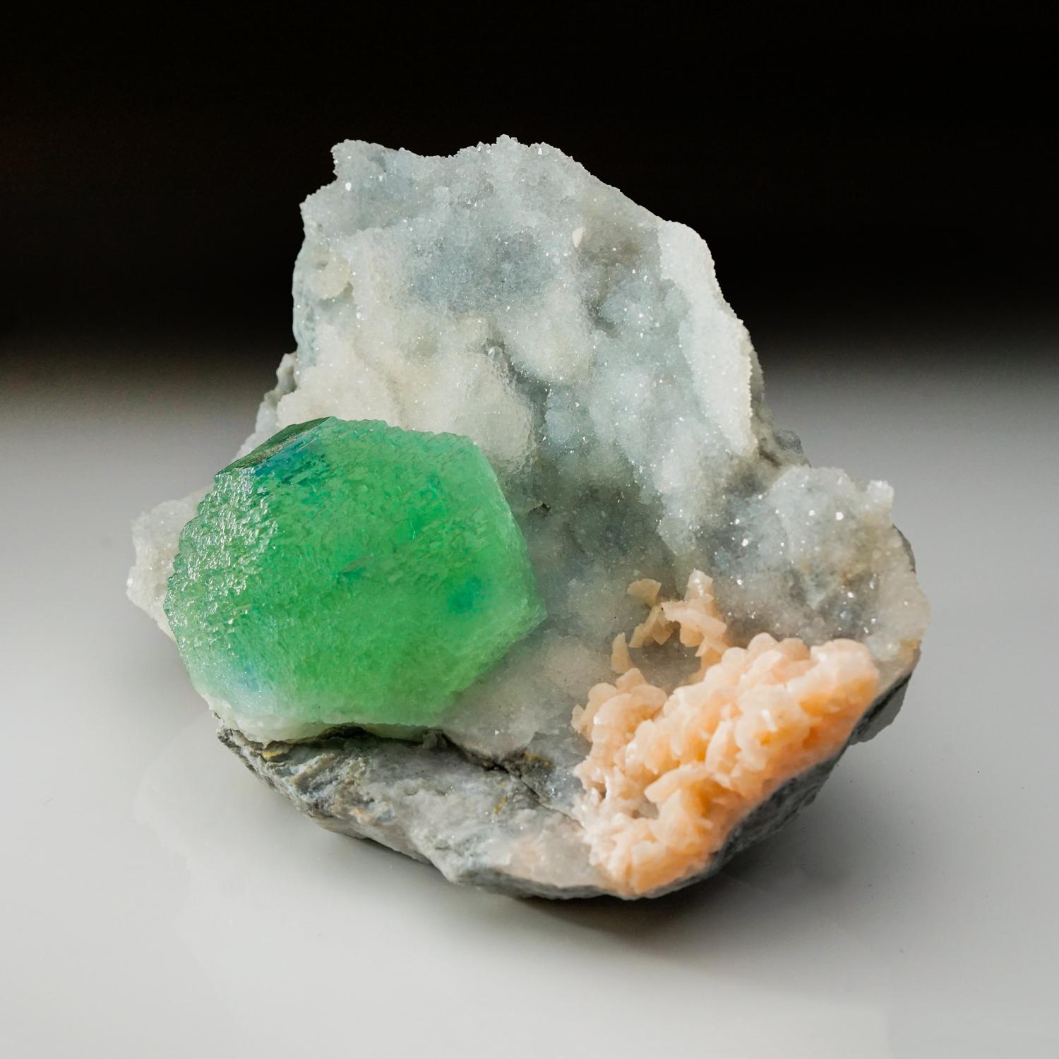 Chinese Green Fluorite on Quartz Matrix from from Ruyuan, Lechang, Guandong, China (2.5  For Sale