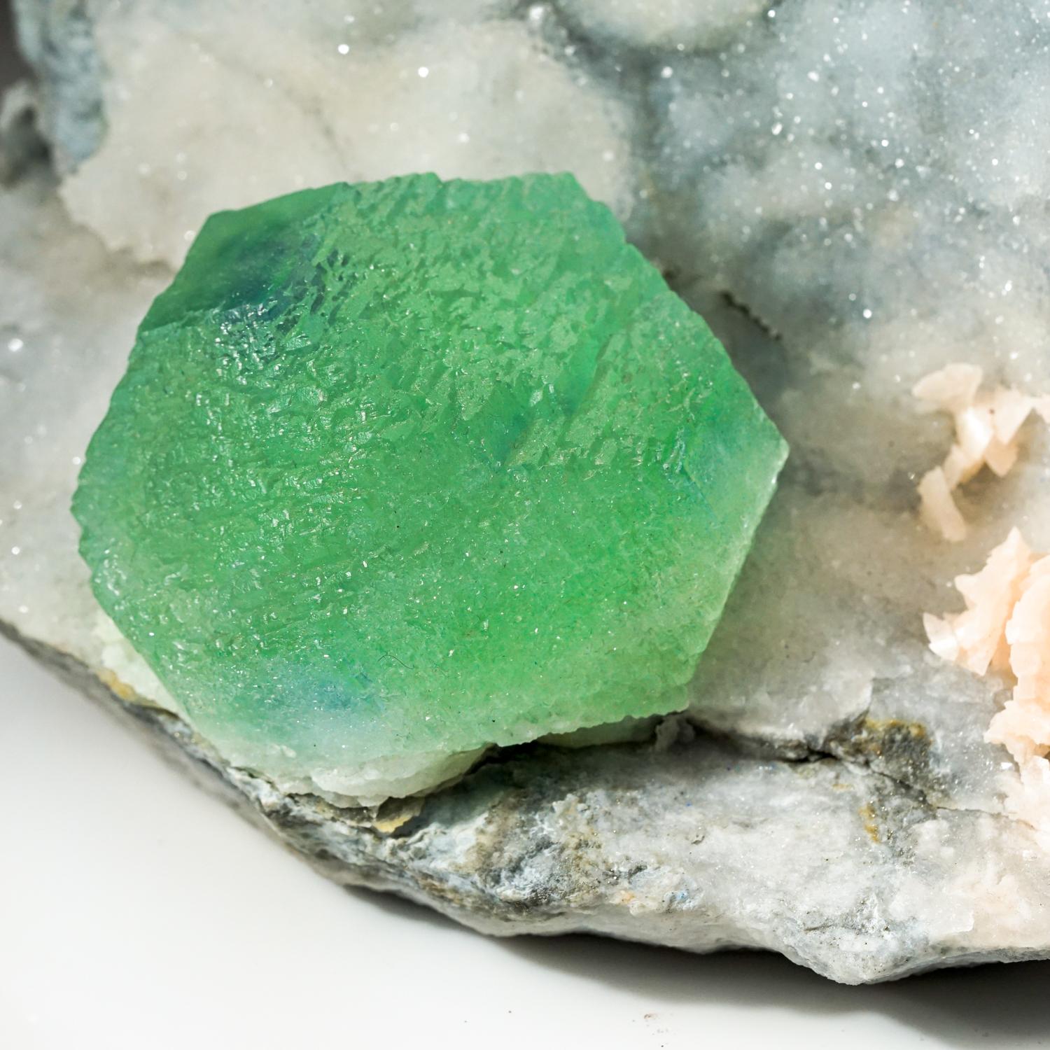 Green Fluorite on Quartz Matrix from from Ruyuan, Lechang, Guandong, China (2.5 In New Condition For Sale In New York, NY