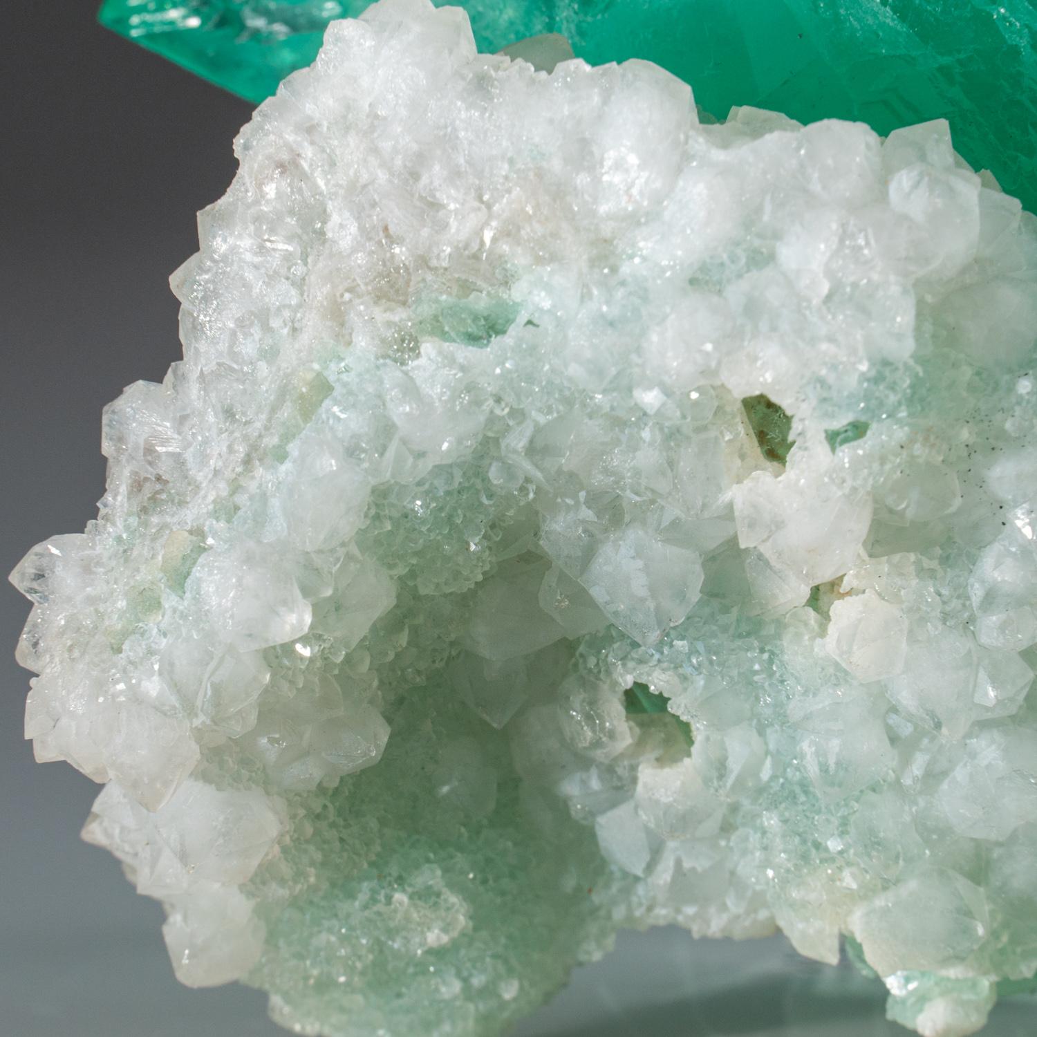 Chinese Green Fluorite with QUartz from Yaogangxian Mine, Nanling Mountains, Hunan Provi For Sale