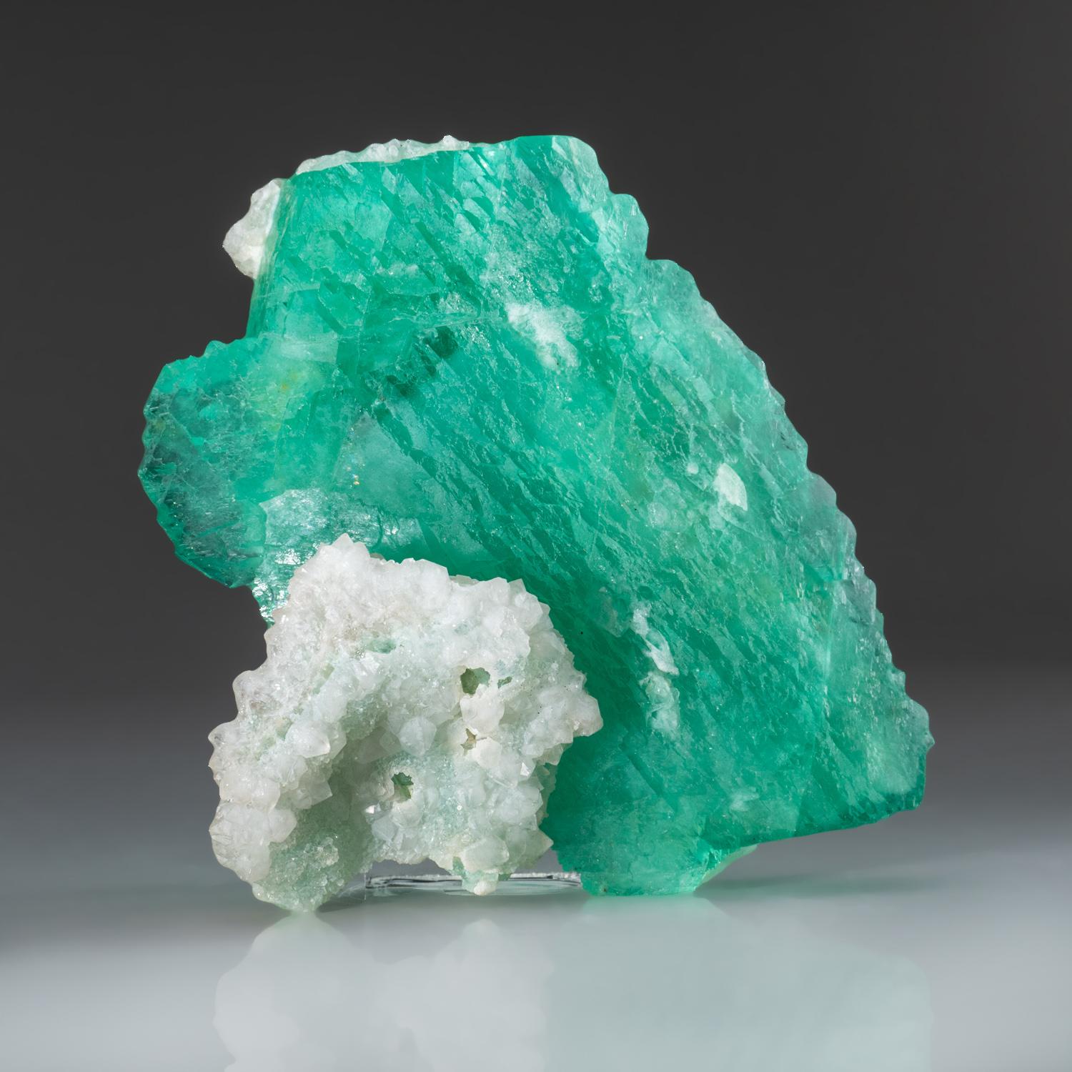 Crystal Green Fluorite with QUartz from Yaogangxian Mine, Nanling Mountains, Hunan Provi For Sale