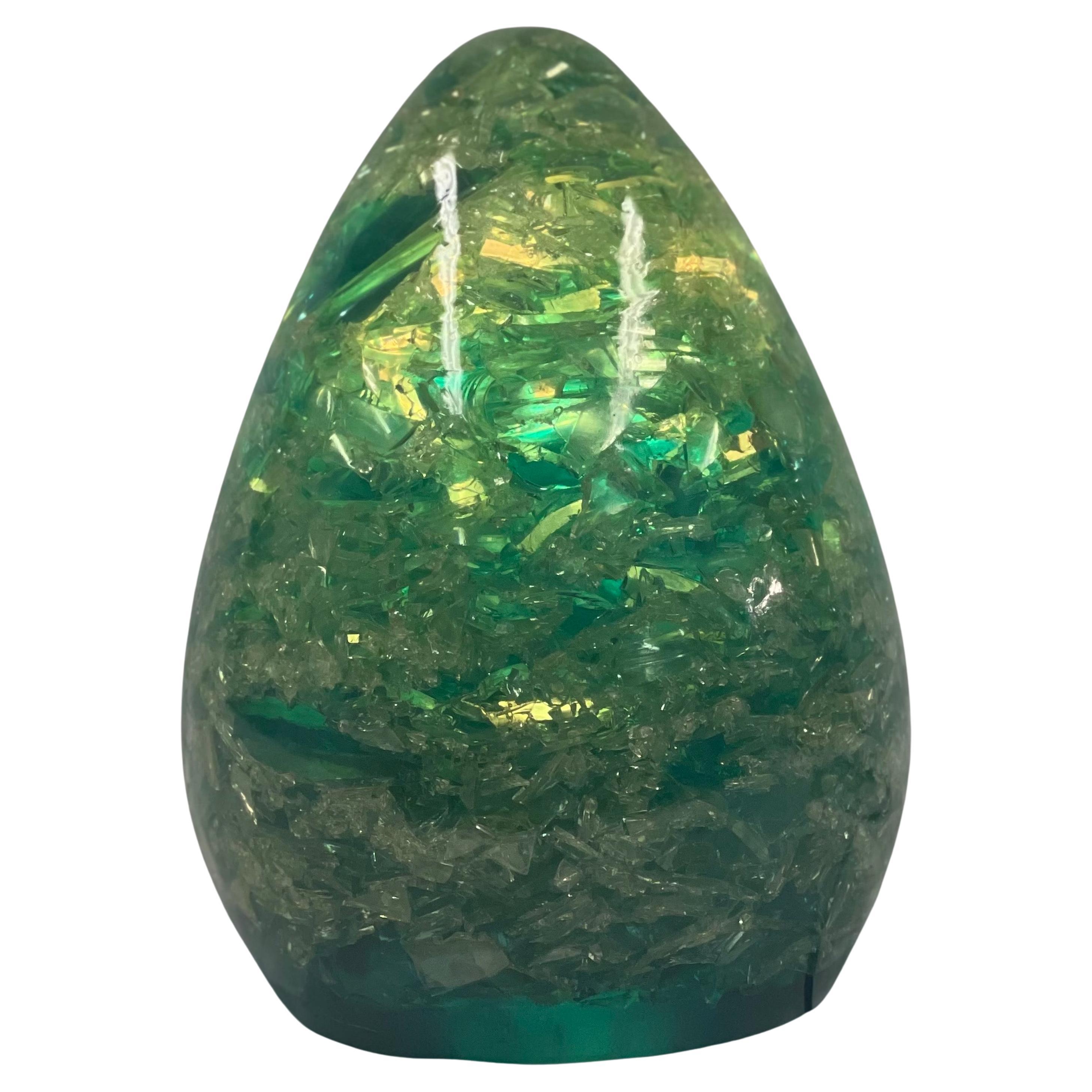 Green fractal resin lamp from the 70s (We have another one in red) For Sale