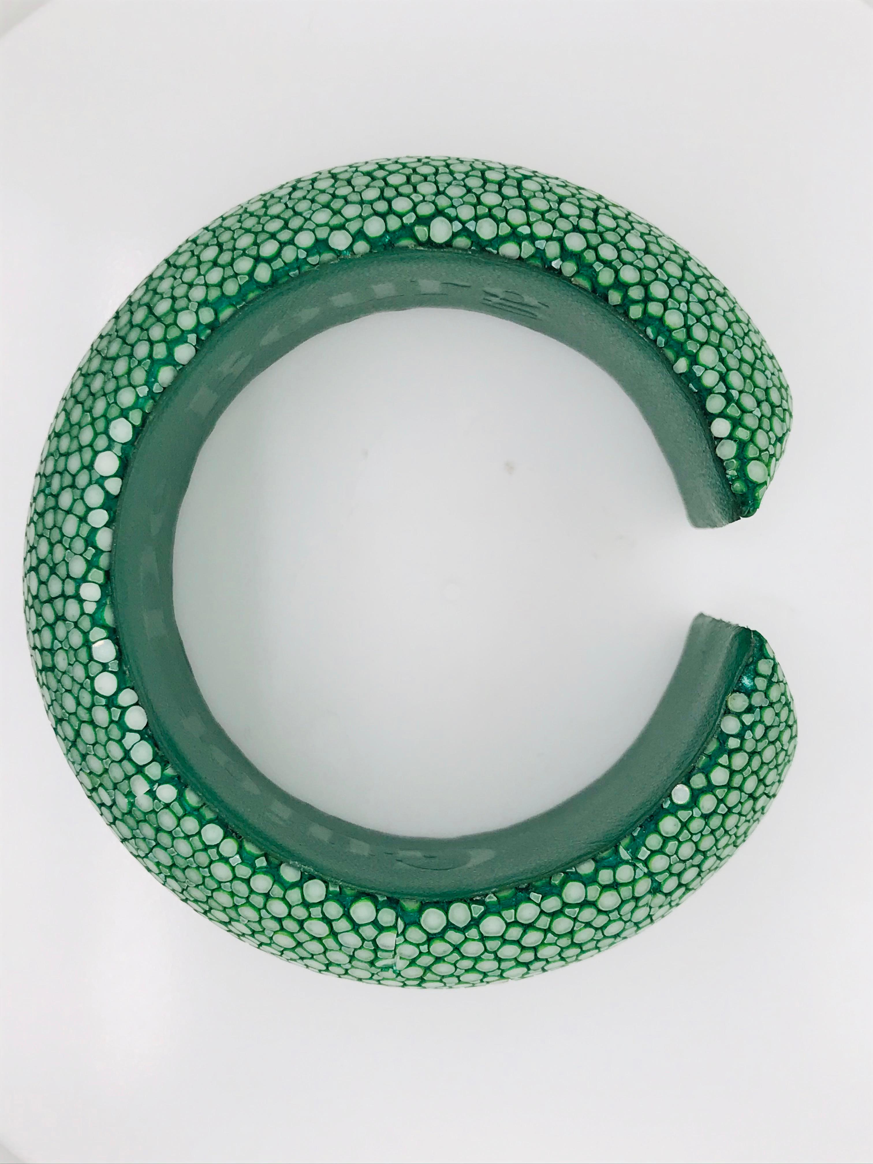 Green Galuchat Cuff Bracelet In New Condition In Vannes, FR