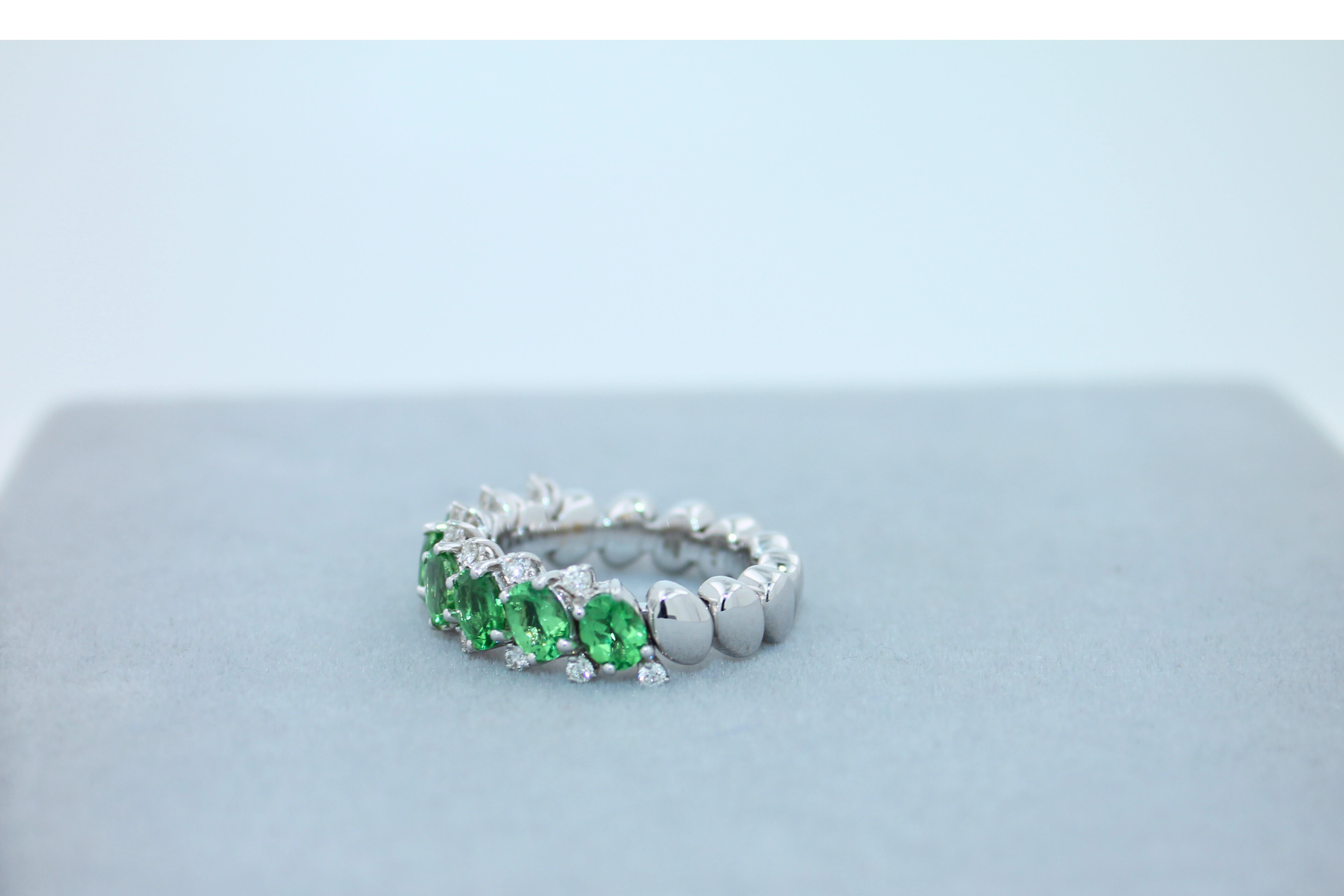 Women's or Men's Green Garnet Tsavorite Eternity Diamond Band 18 Karat White Gold Unique Ring For Sale