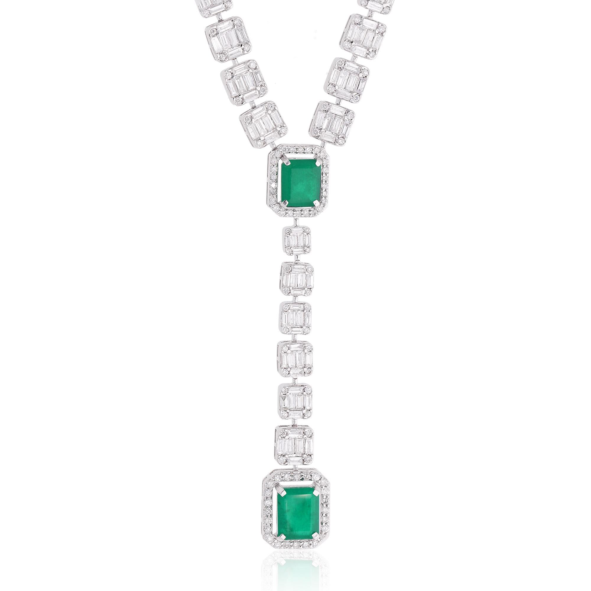 Grüner Edelstein Lariat Halskette Baguette Diamant 18 Karat Weißgold Feine Juwelen (Art déco) im Angebot