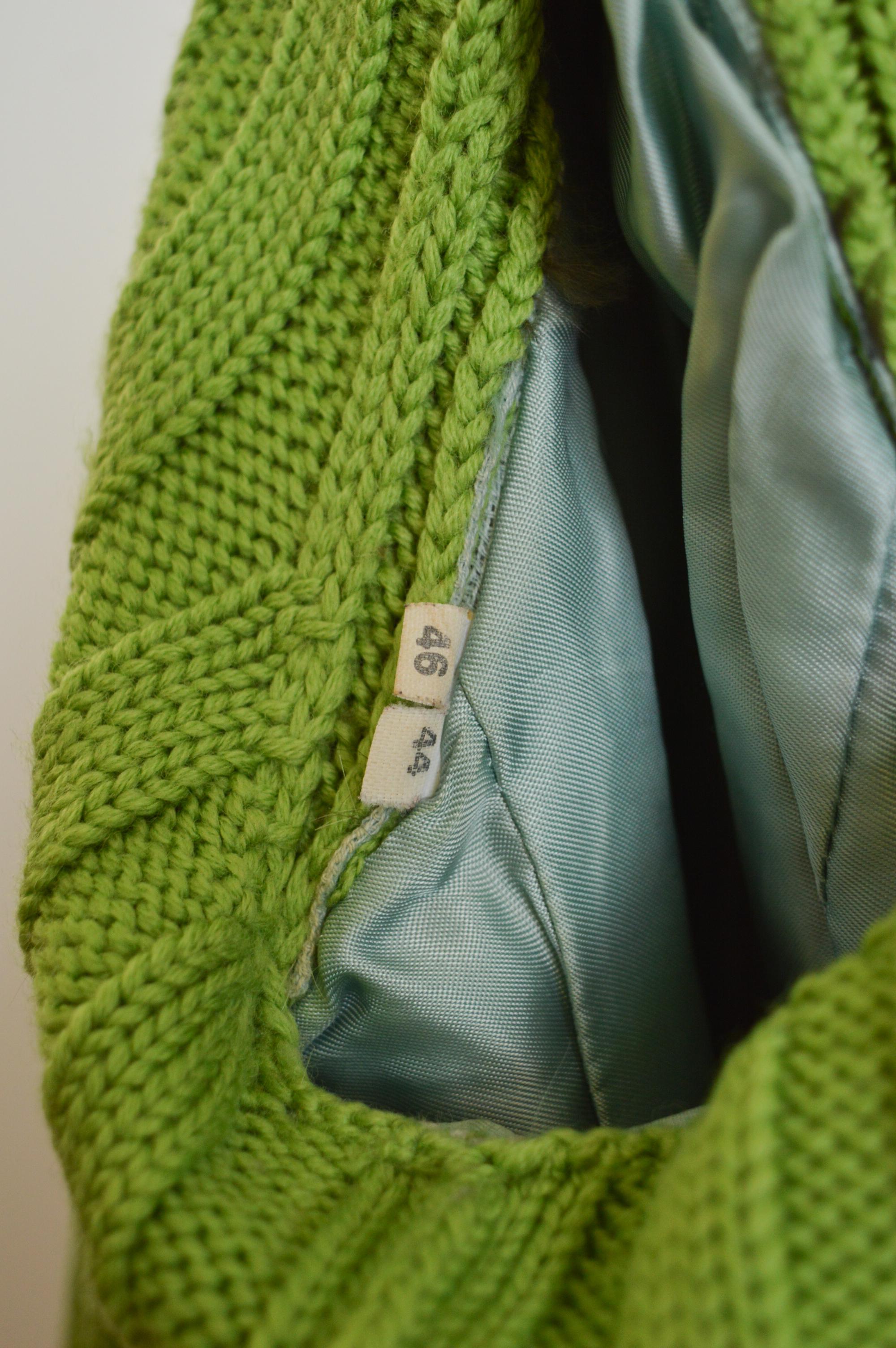 Gianni Versace Couture Runway verde c. 1994 Giacca in cotone lavorato a maglia e pelliccia mimetica 9
