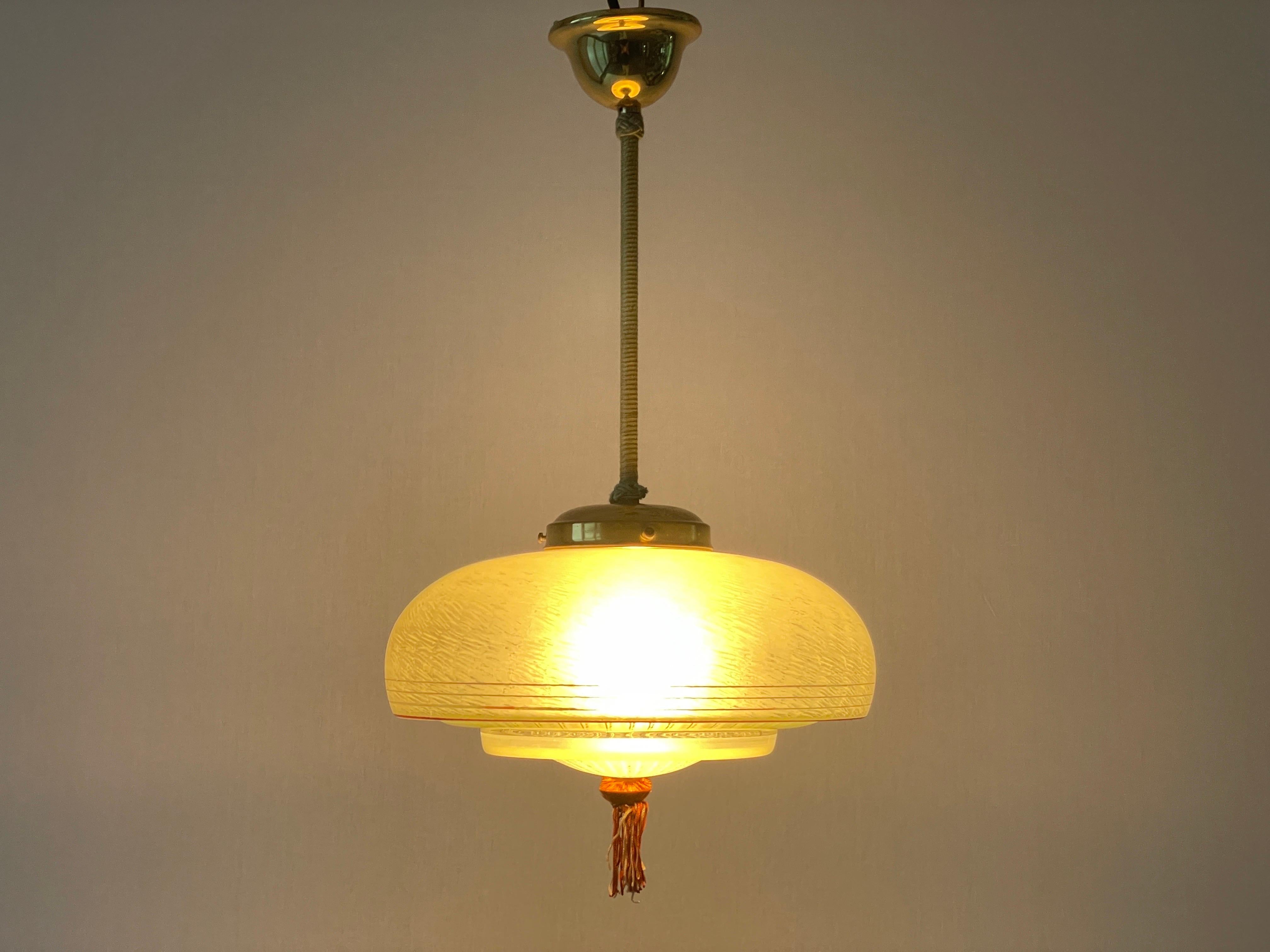 Grünglas-Deckenlampe im Art-Déco-Stil, 1960er Jahre, Deutschland im Angebot 6