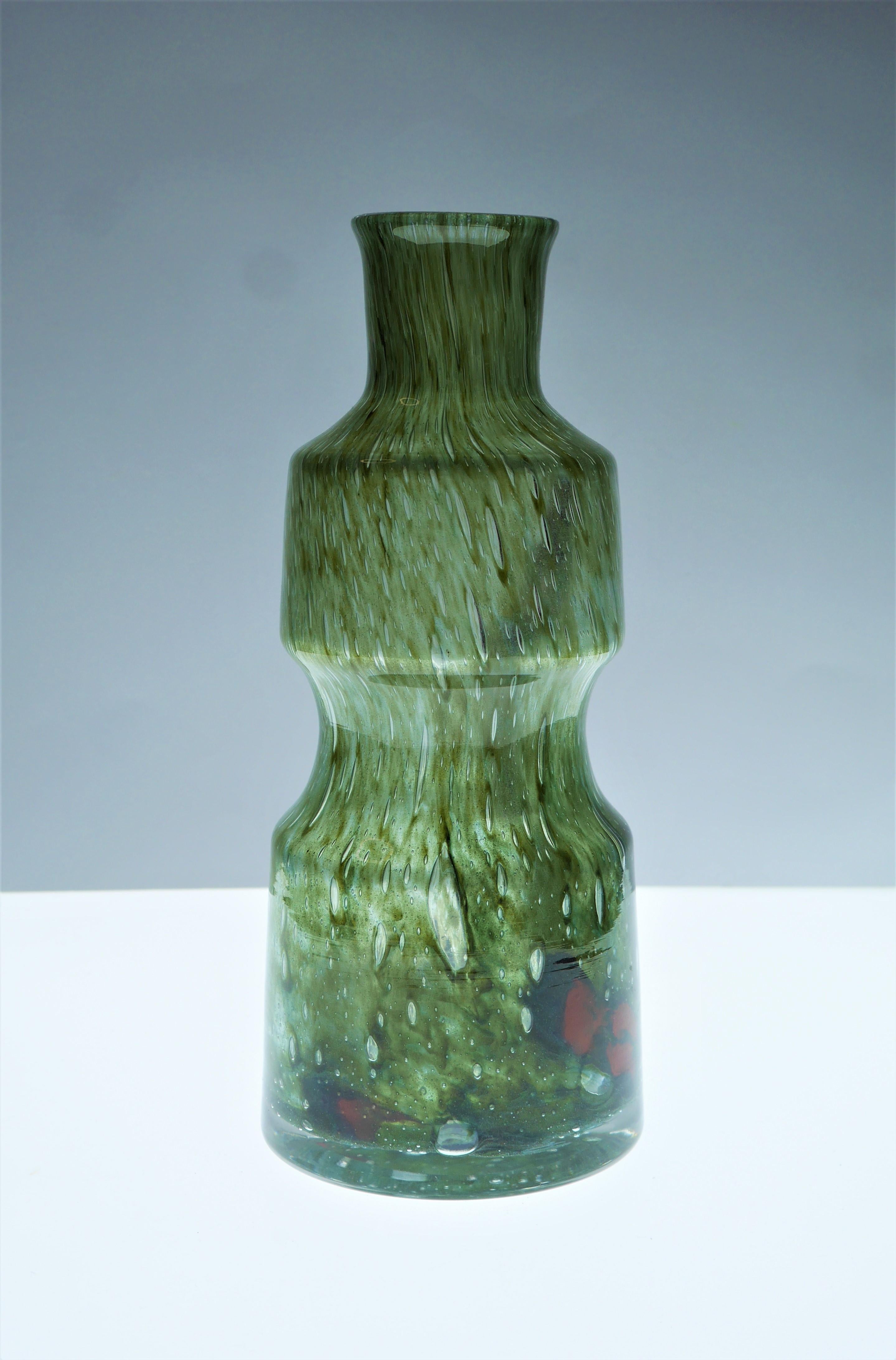 Hand-Crafted Green Glass Art Vase from Prachen Glass Works