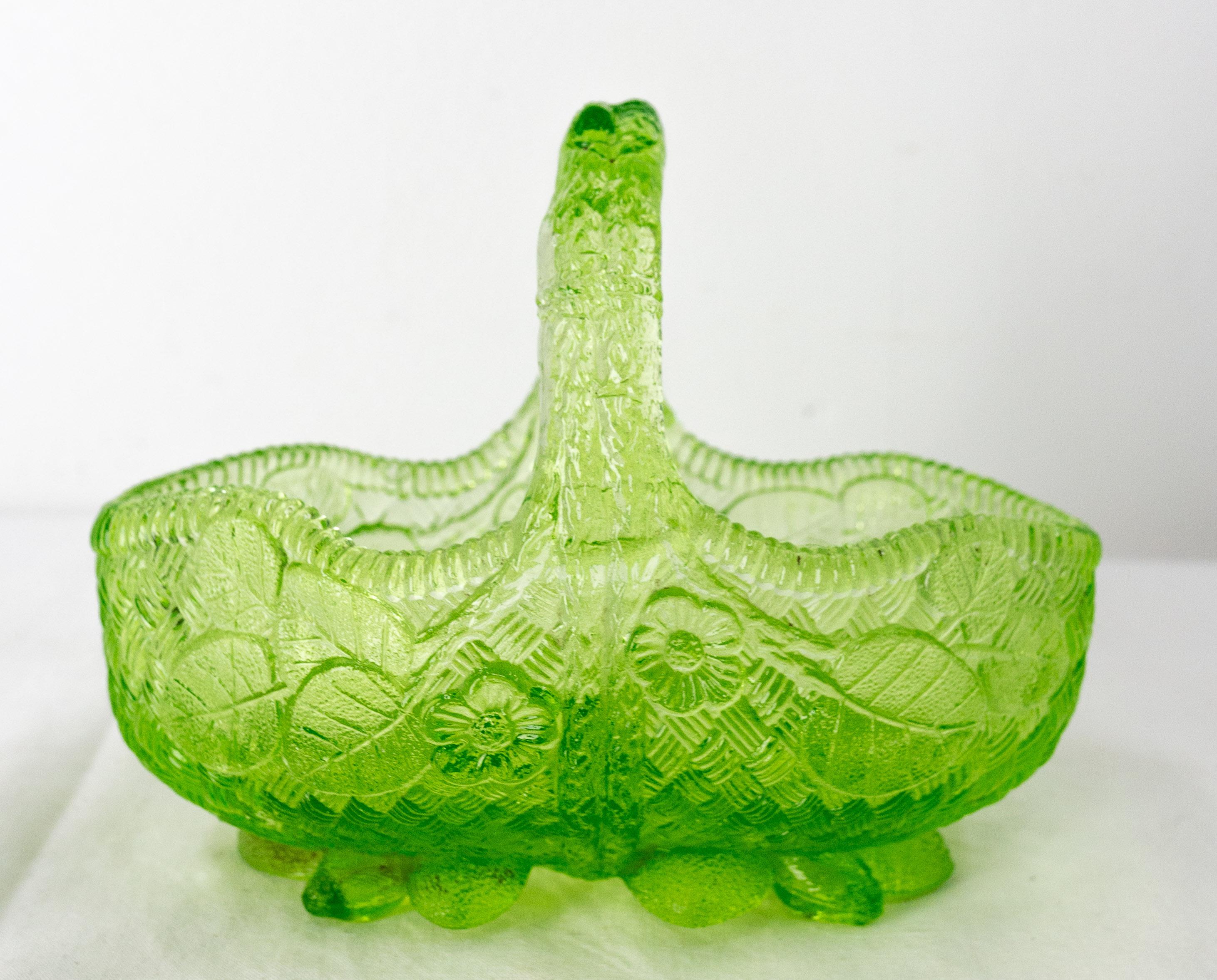 Napoleon III Green Glass Basket Center Piece or Empty Pocket, French circa 1900 For Sale