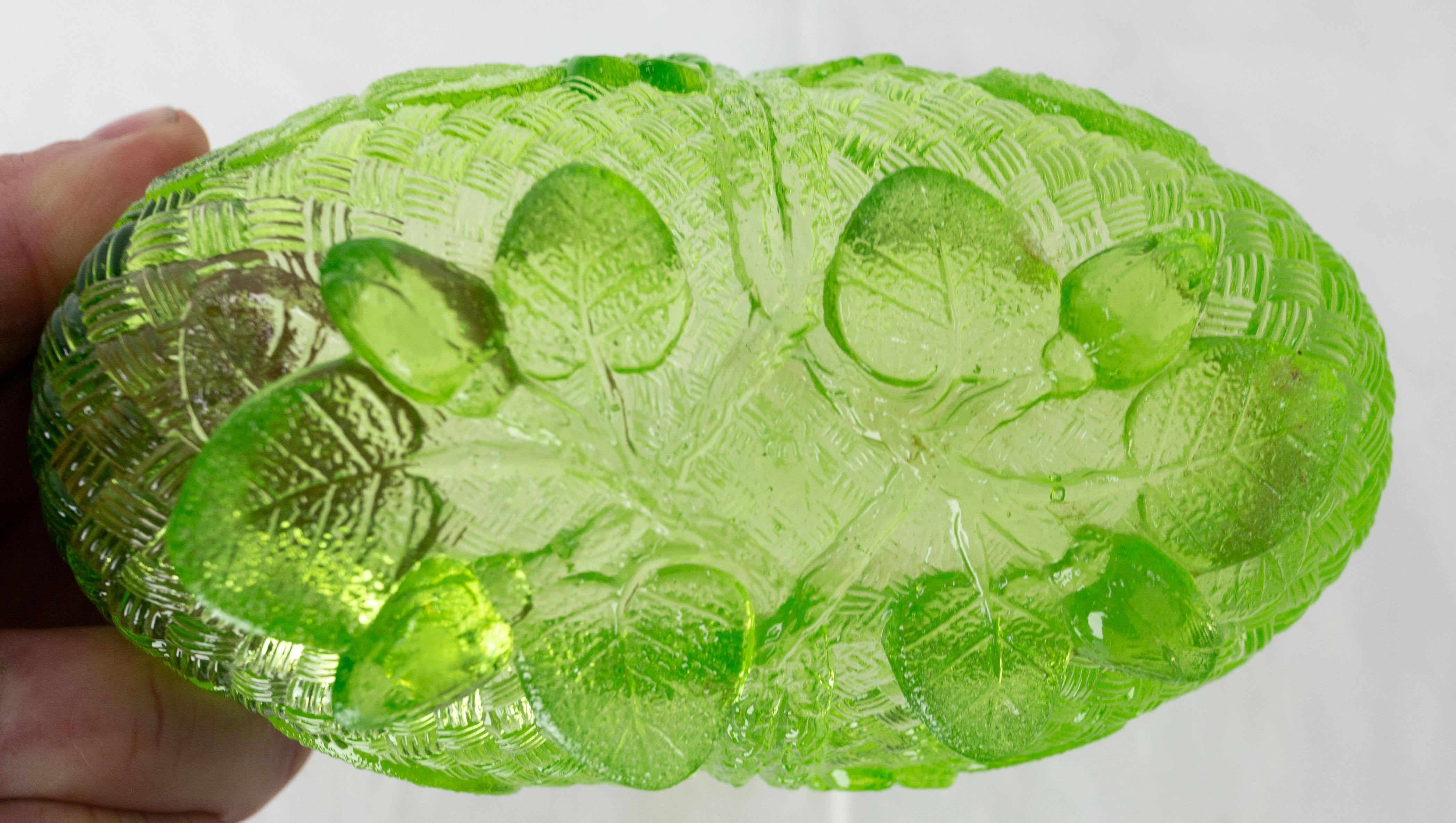 20th Century Green Glass Basket Center Piece or Empty Pocket, French circa 1900 For Sale