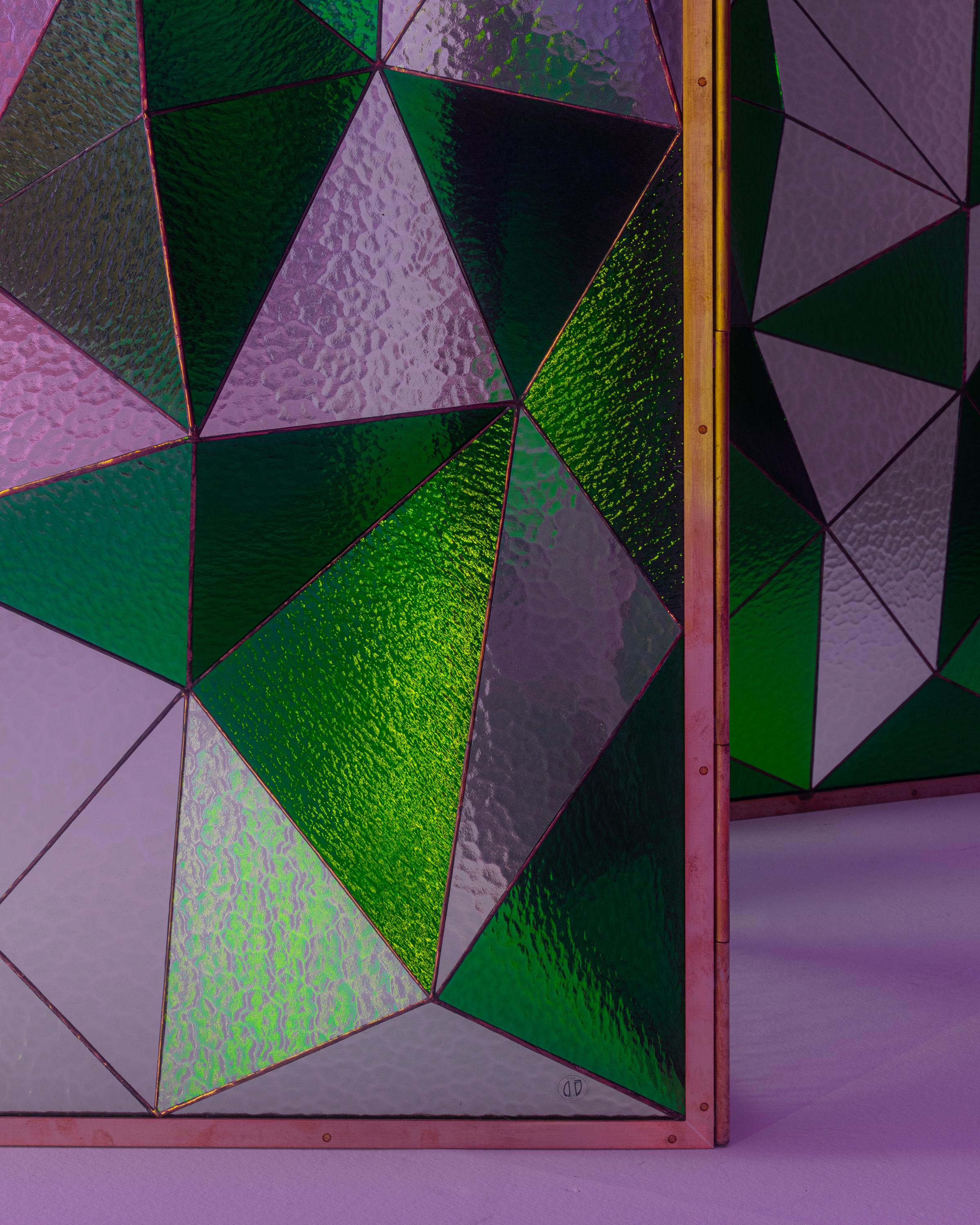 Fraktal-Raumteiler aus grünem Glas mit Messing von Analogia Project für Delvis Unlimited im Zustand „Neu“ im Angebot in Milan, Milan