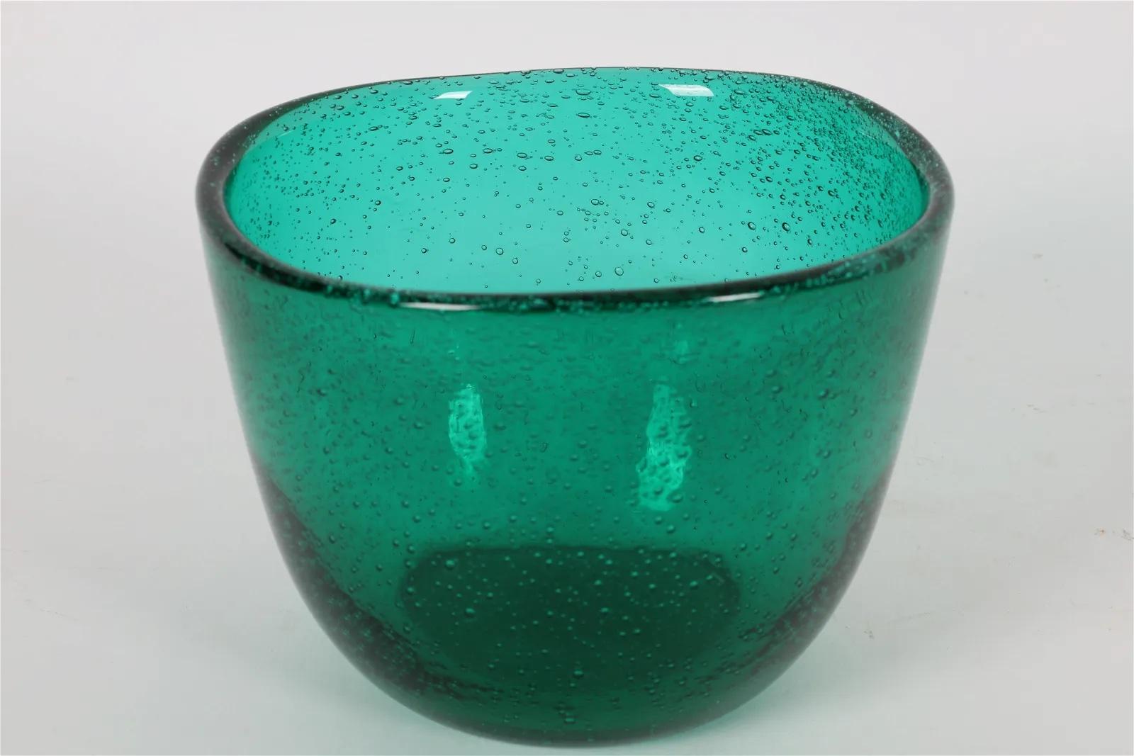 Green glass bubble bowl in the Greenland-Jutrem pattern by Hadeland Signed engraved 