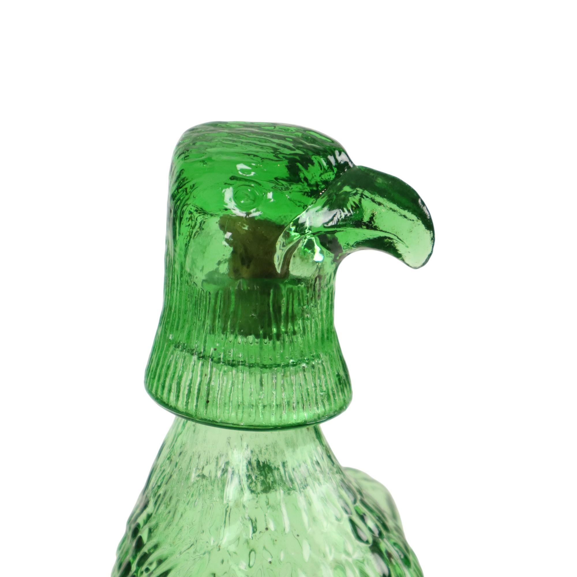 Jarra de cristal verde Ave de presa Águila Bessi Italia 29cm en venta 4