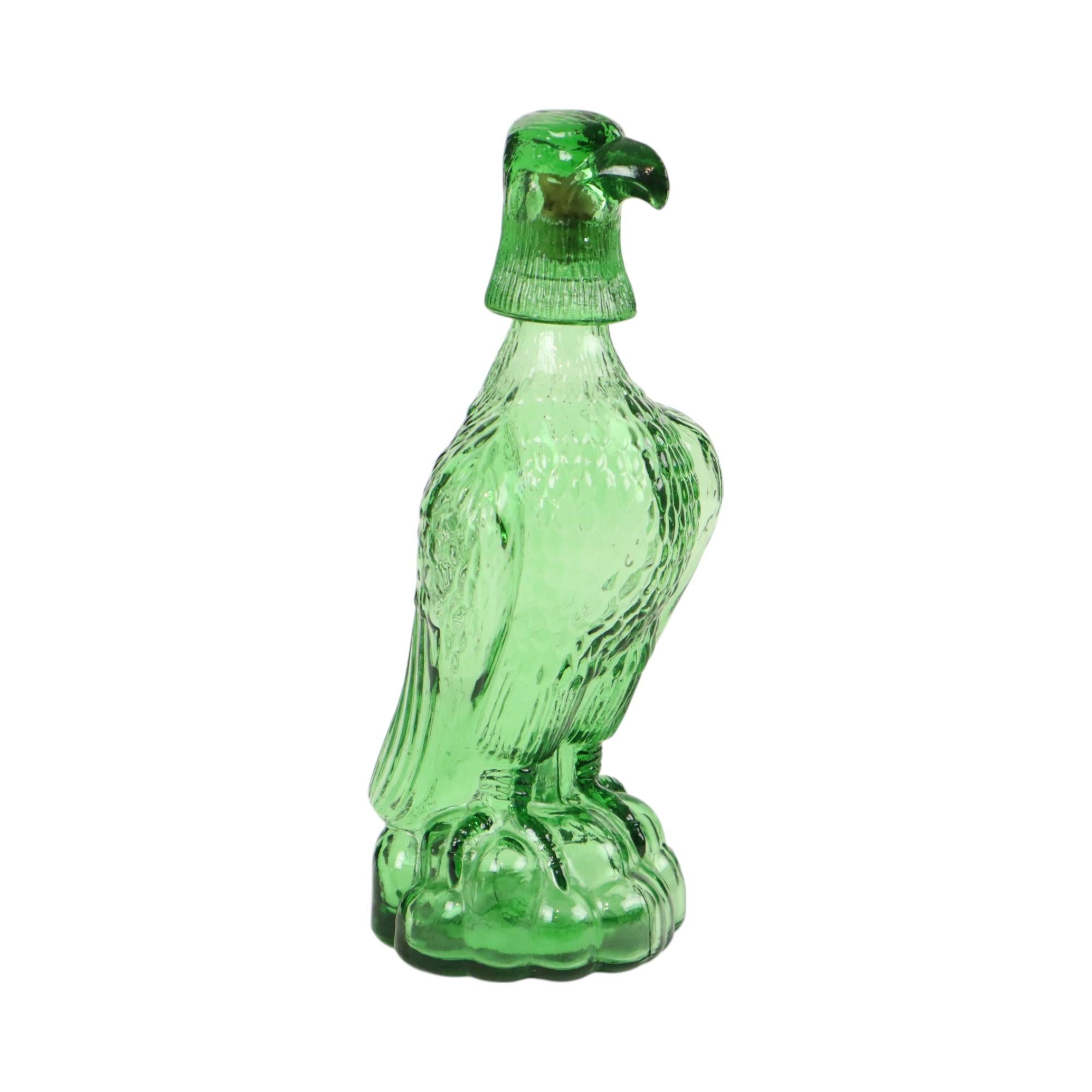 Jarra de cristal verde Ave de presa Águila Bessi Italia 29cm en venta 2
