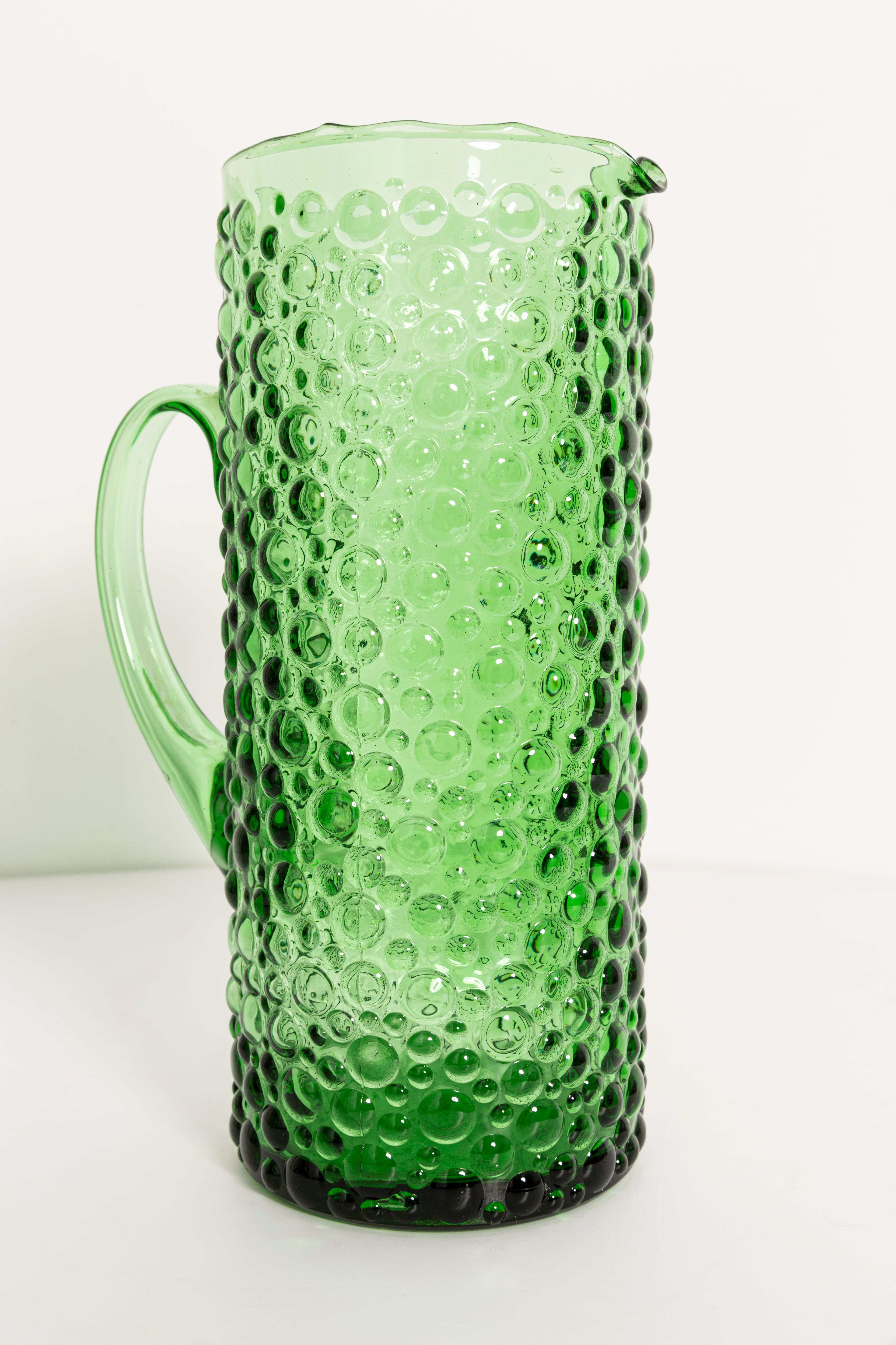Green Glass Empoli Vase, 20th Century, Italy, 1960s In Good Condition For Sale In 05-080 Hornowek, PL