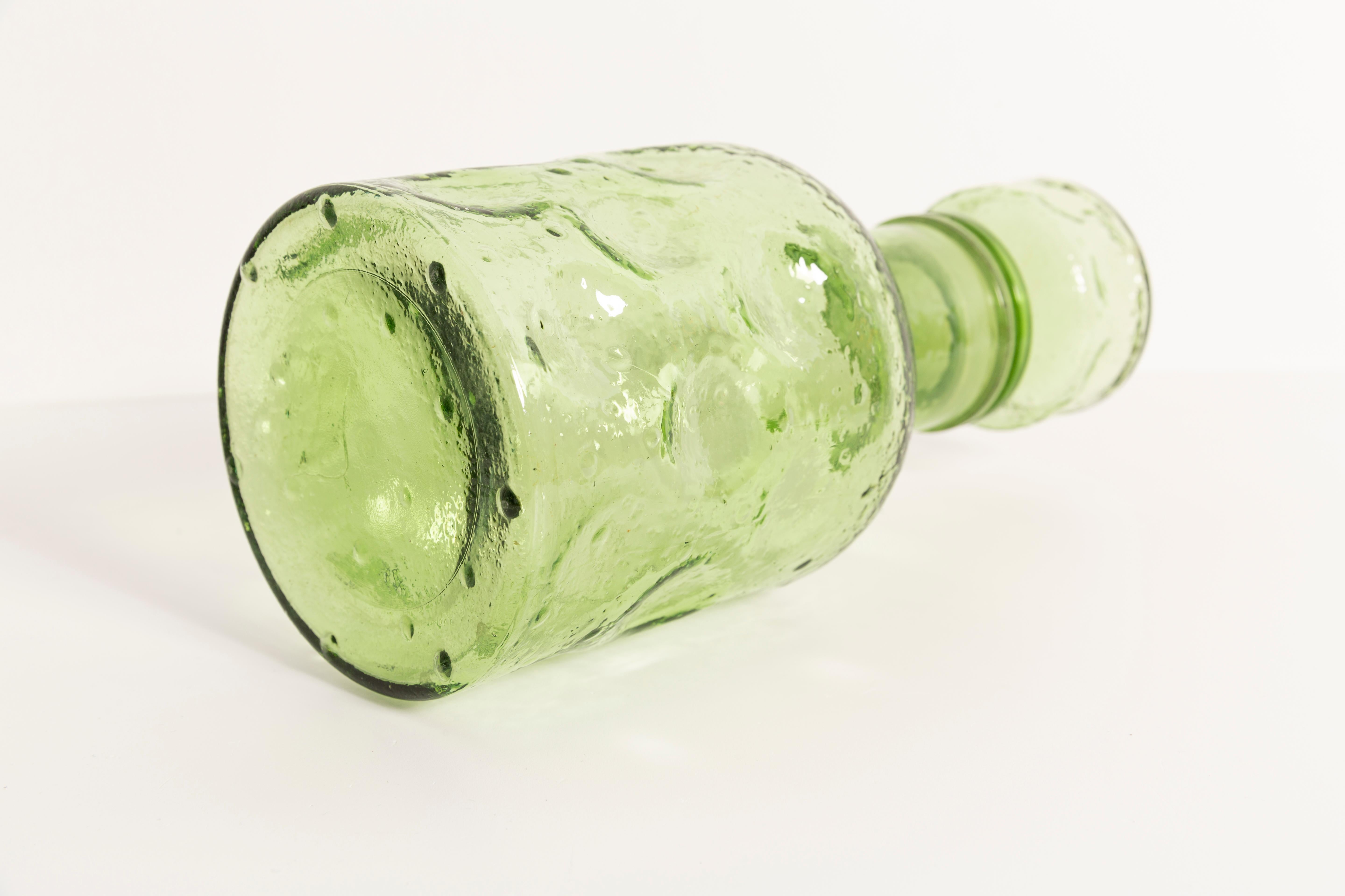 Green Glass Genie Decanter with Stopper, 20th Century, Italy, 1960s In Good Condition In 05-080 Hornowek, PL