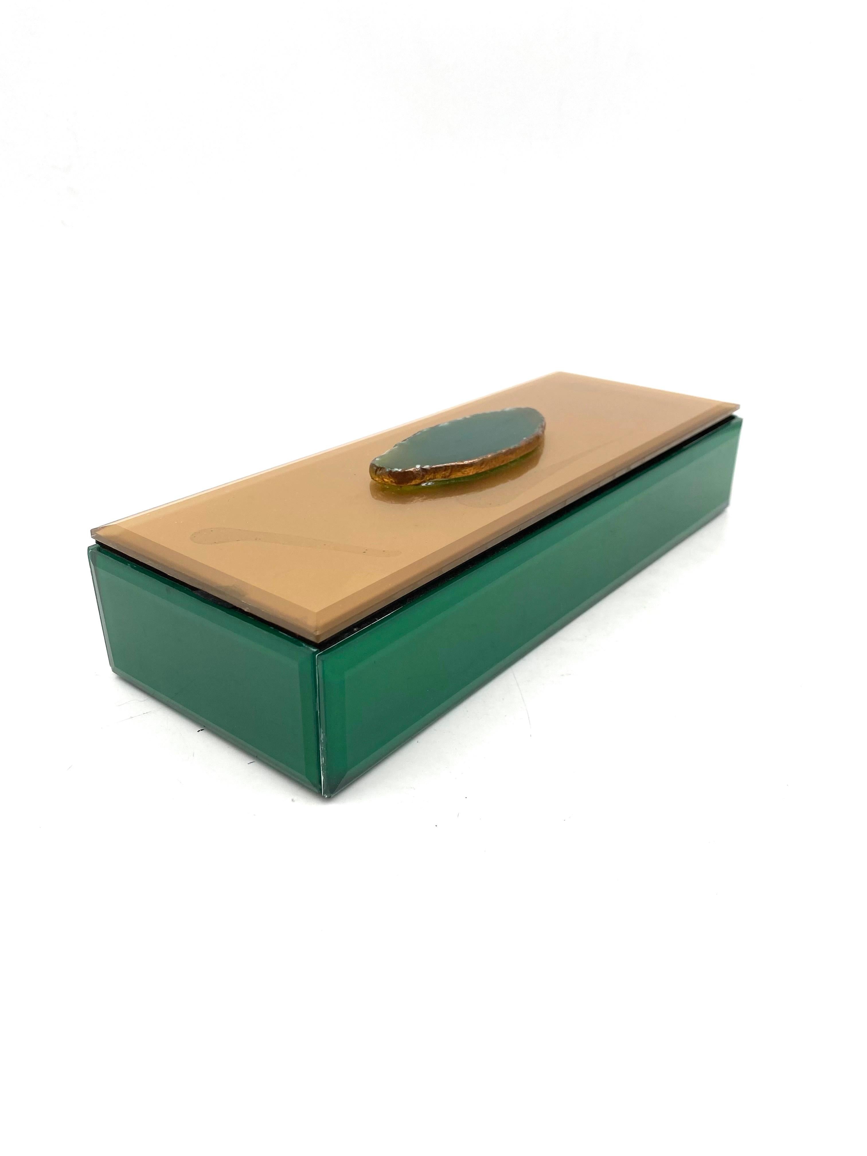 Green glass Jewelry Box, Italy 1980s For Sale 7