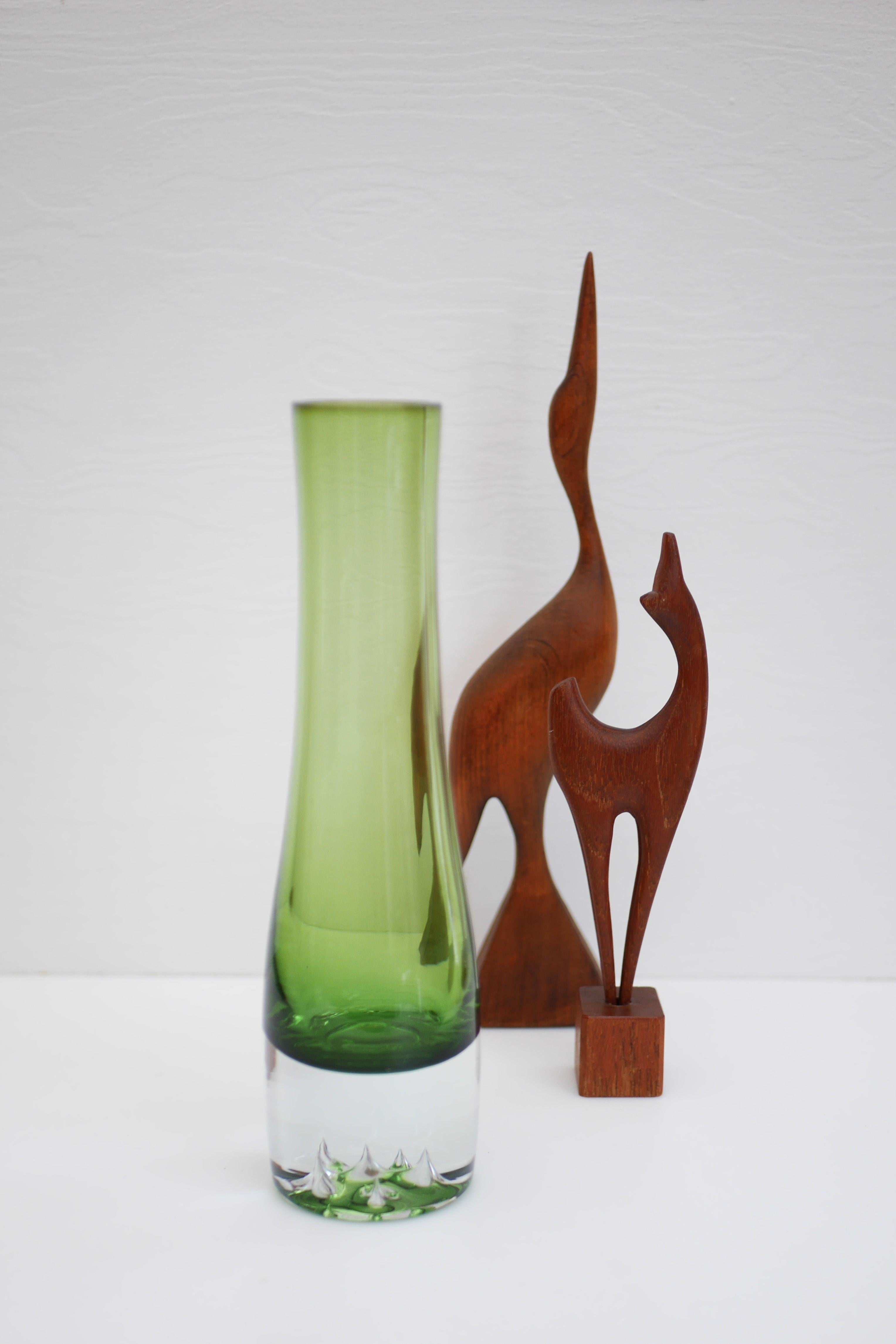 Green Glass Vase by Bo Borgström for Åseda, Sweden For Sale 2