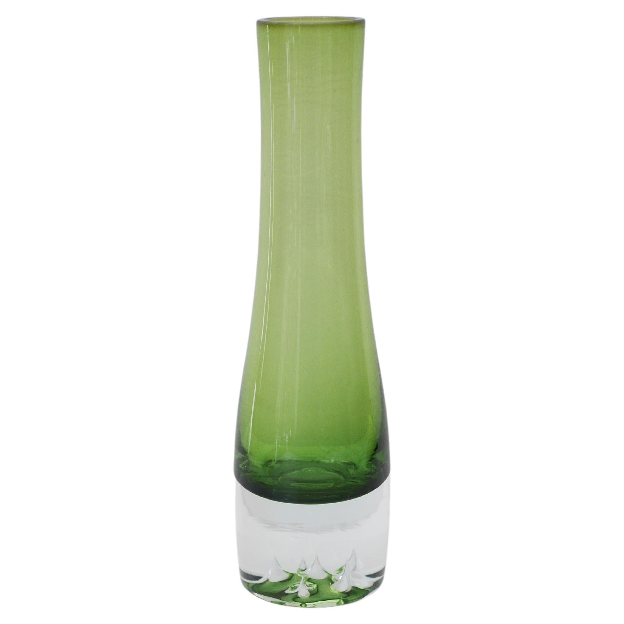 Green Glass Vase by Bo Borgström for Åseda, Sweden For Sale