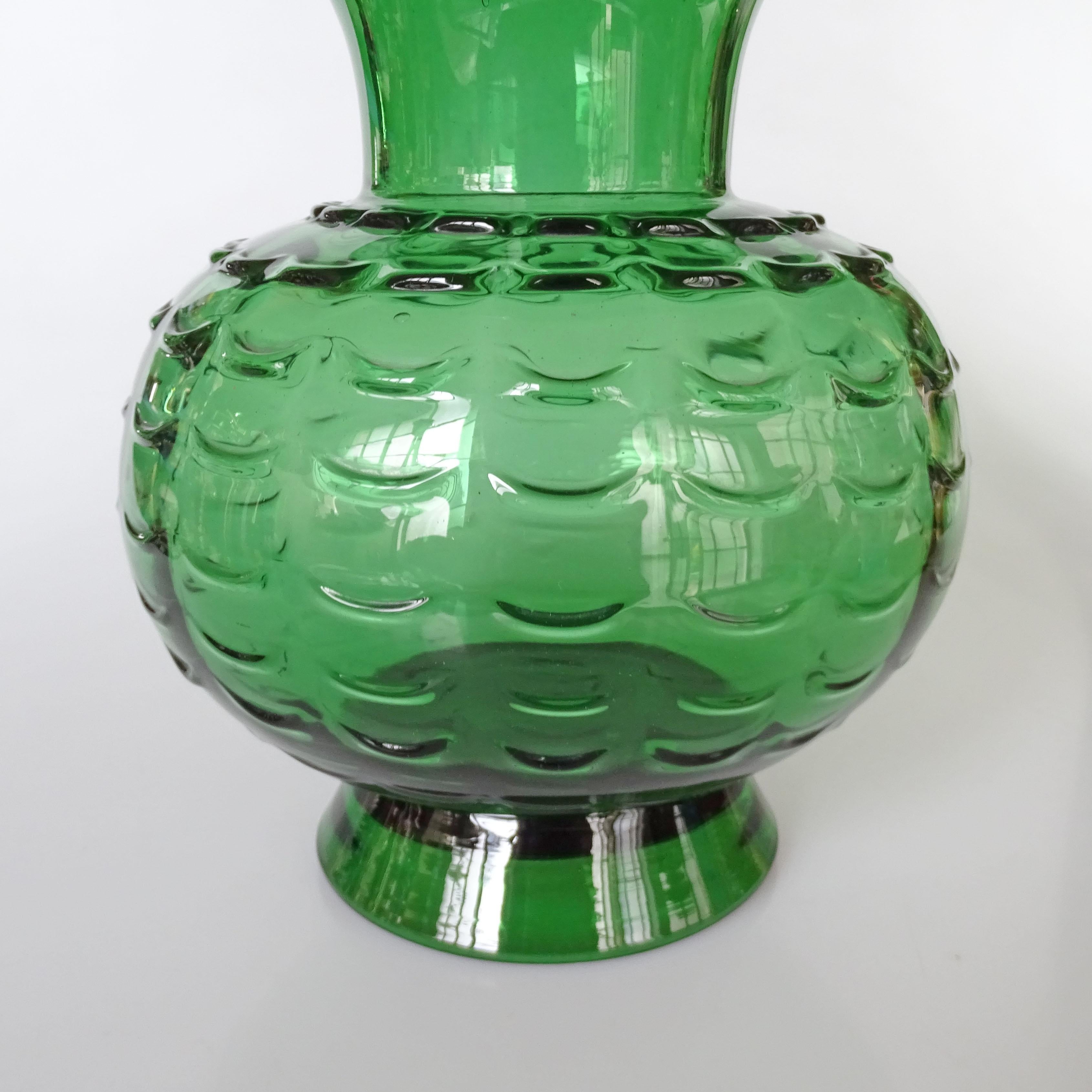 Grüne Glasvase aus grünem Glas von Vetri Taddei di Empoli, Italien 1940er Jahre (Mitte des 20. Jahrhunderts) im Angebot