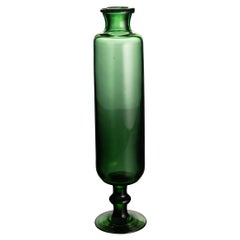 Vase en verre vert