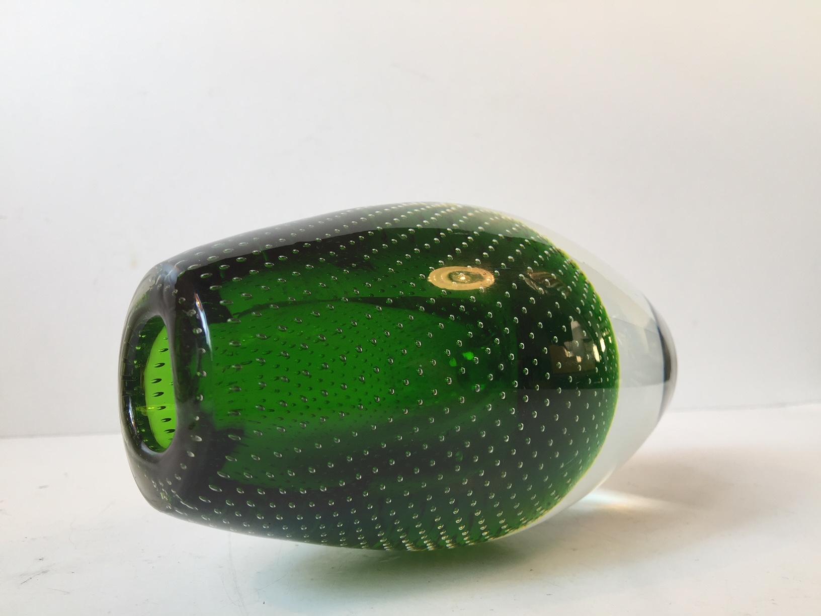 controlled bubble glass vase