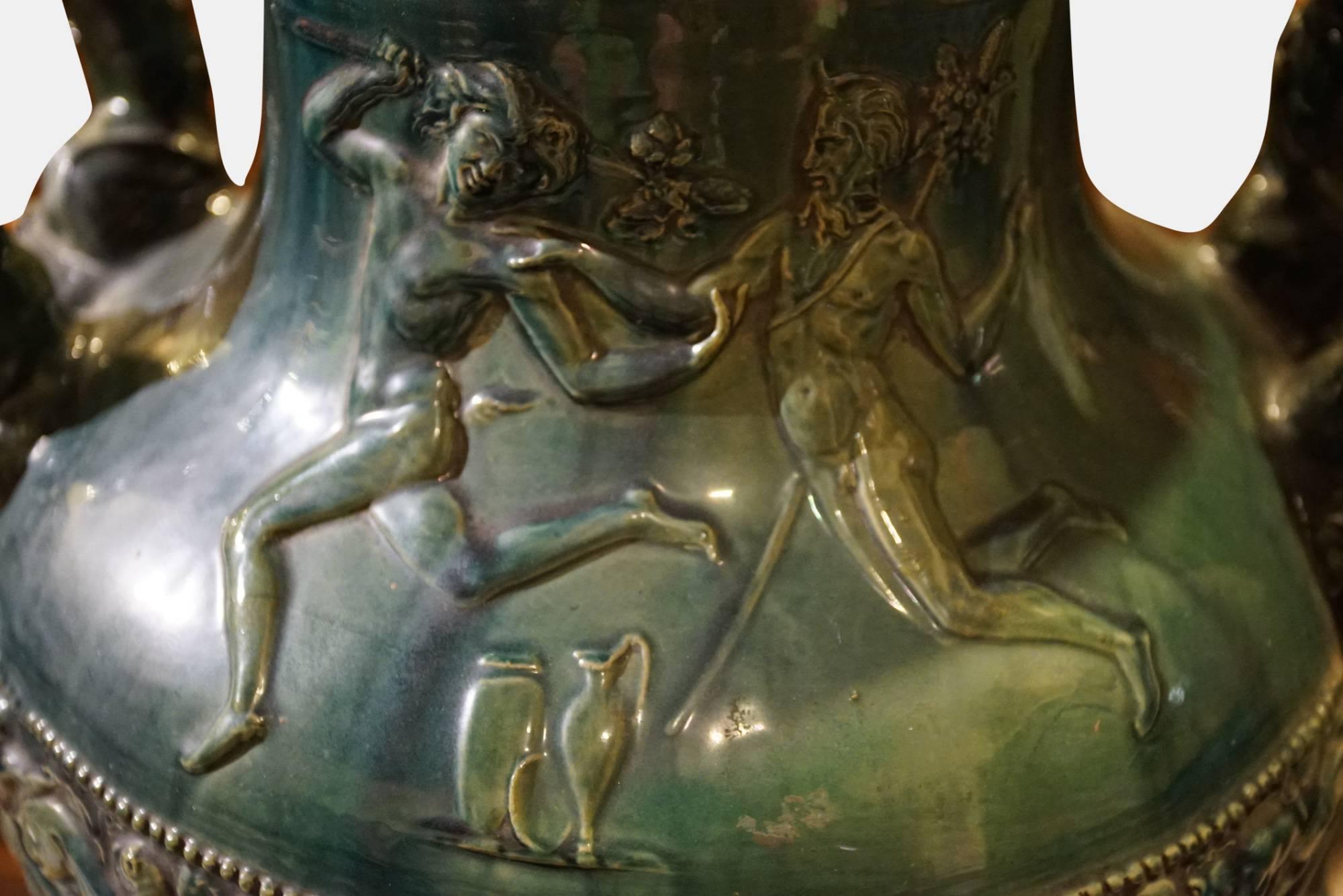Green Glaze Majolica Vase In Good Condition For Sale In Salisbury, GB
