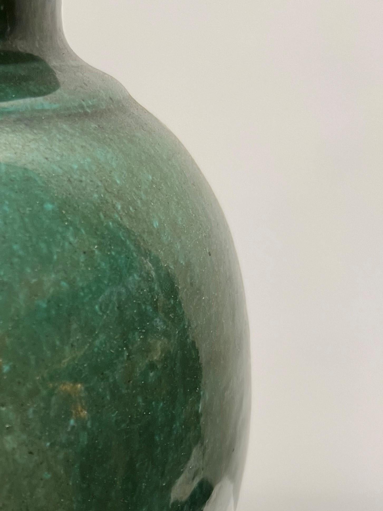 Mid-20th Century Green Glaze W. J. Gordy Georgia Art Pottery Table Lamp For Sale