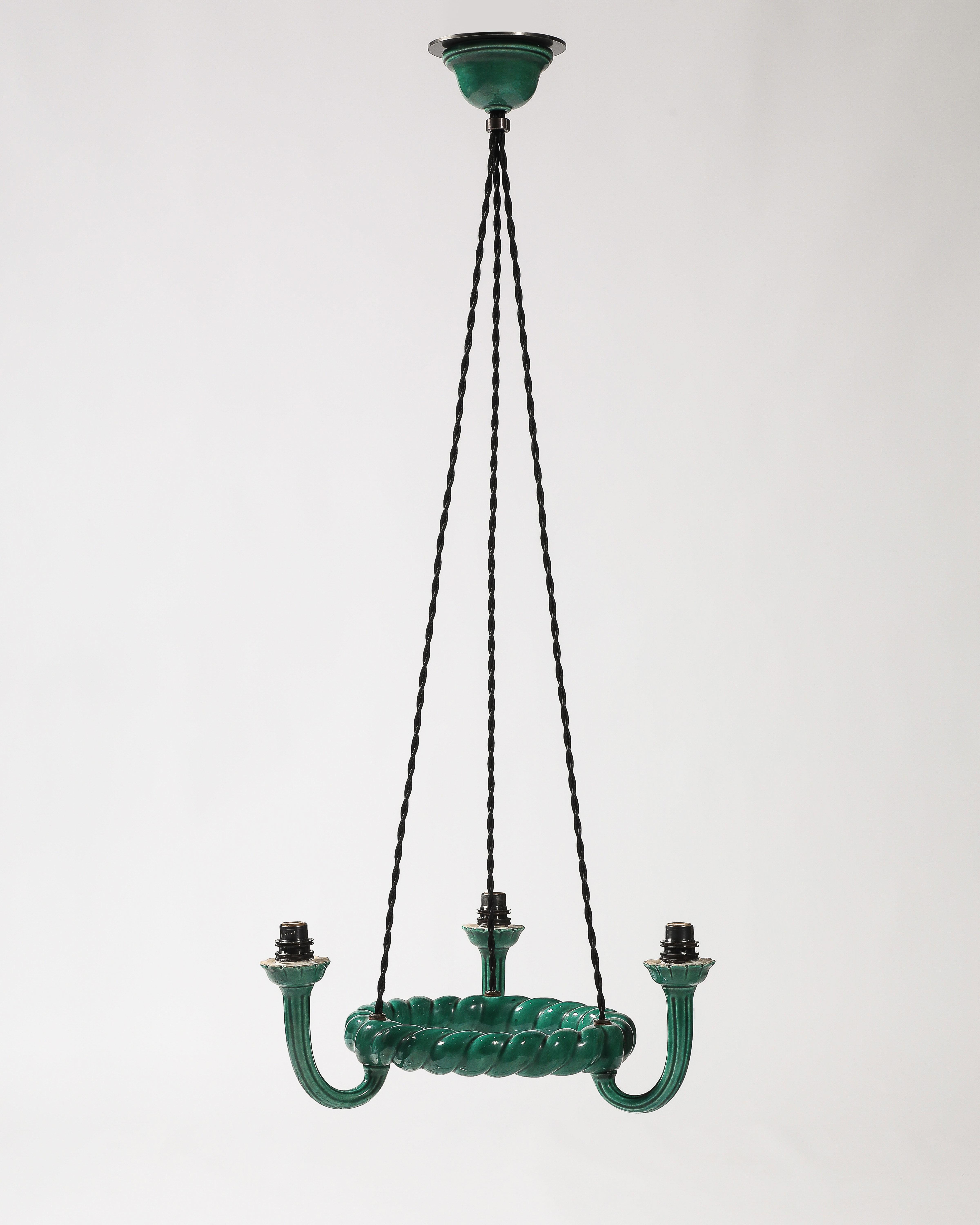 Français Lustre en céramique émaillée verte, attribué à Accolay, France, c.1960 en vente